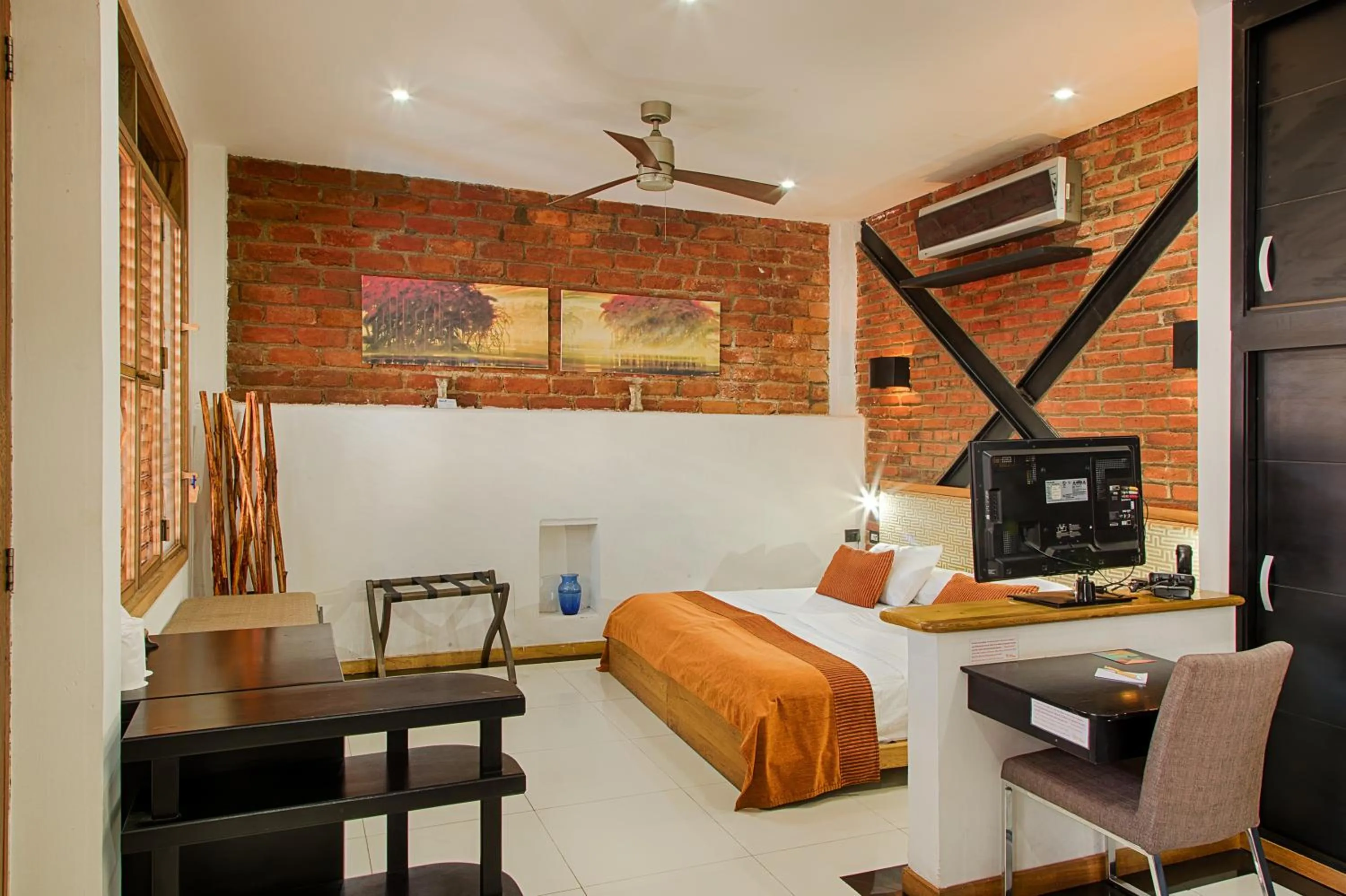 Photo of the whole room, Bed in Hotel Boutique Casa Carolina