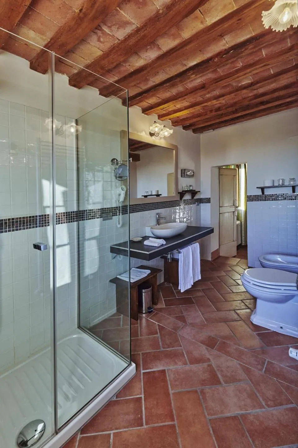 Bathroom in Villa Curina Resort