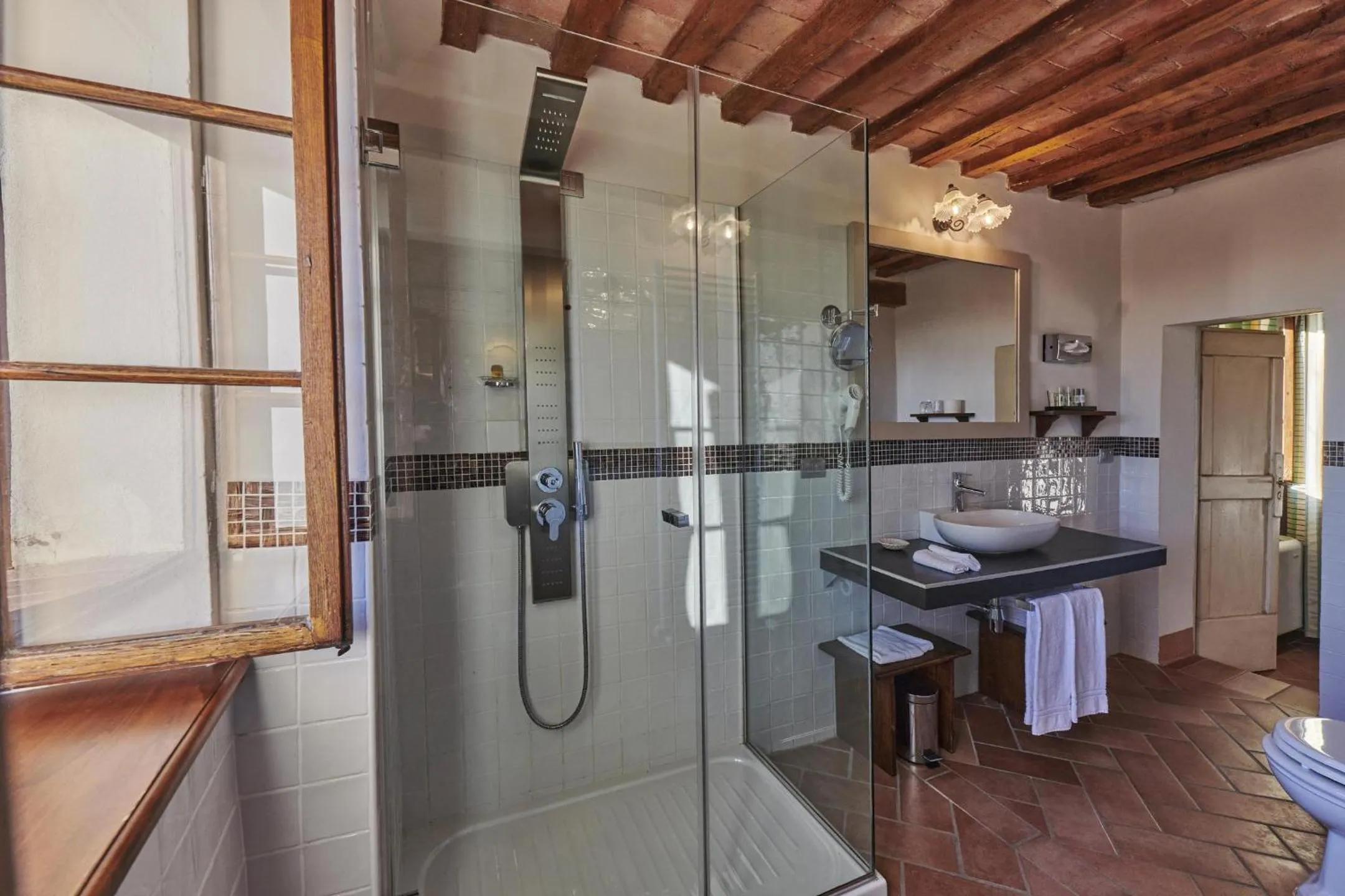 Bathroom in Villa Curina Resort