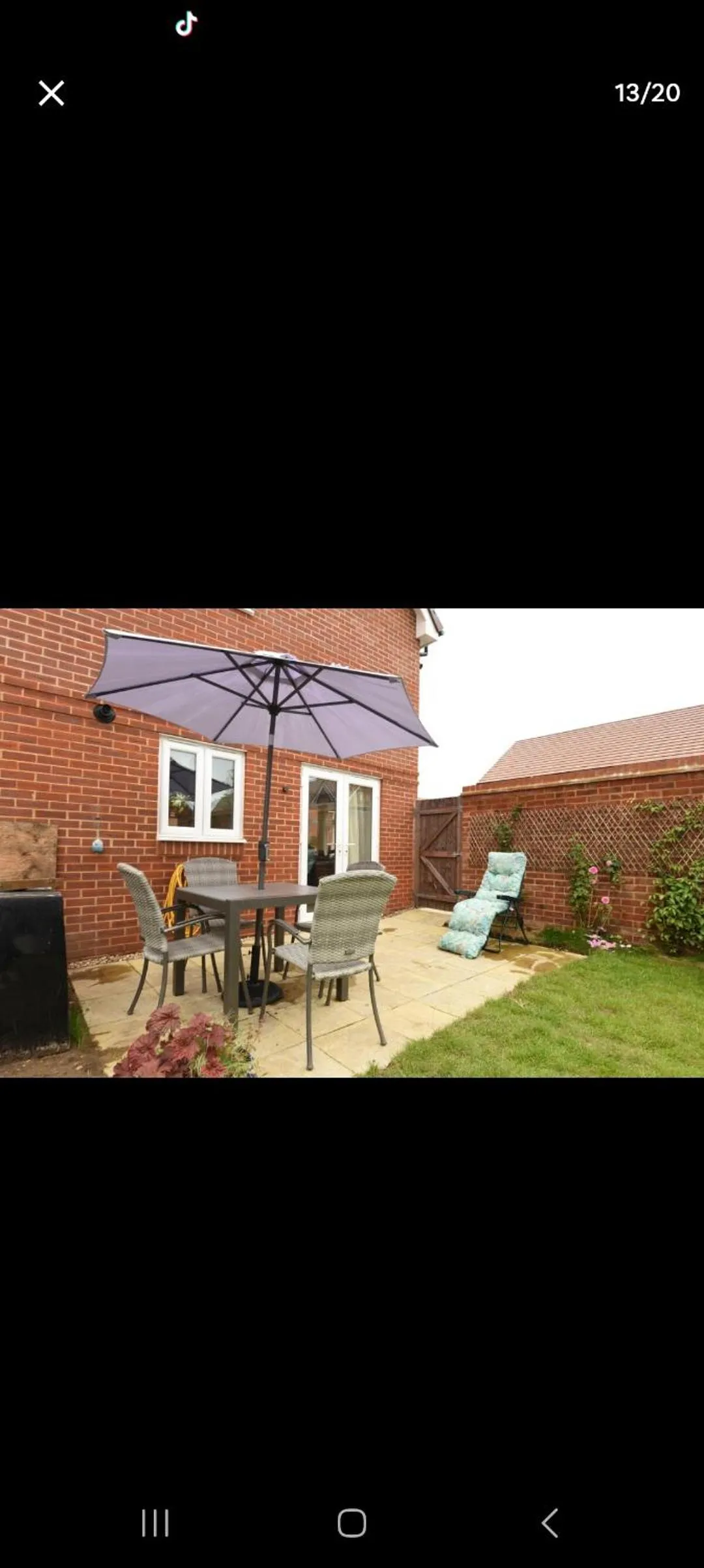 Garden view in Beautiful En-suite room with stairs