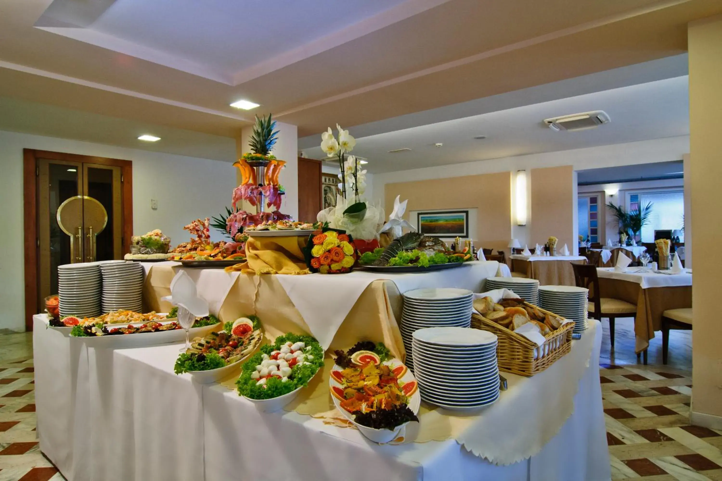 Restaurant/places to eat in Versilia Palace Hotel Restaurant/places to eat in Versilia Palace Hotel
