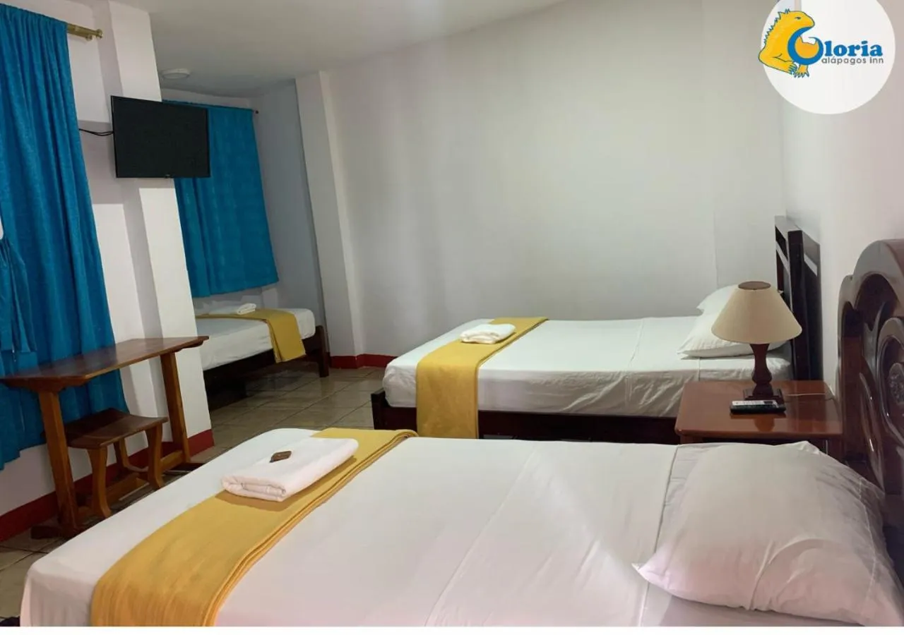 Photo of the whole room, Bed in Gloria - Galápagos Inn