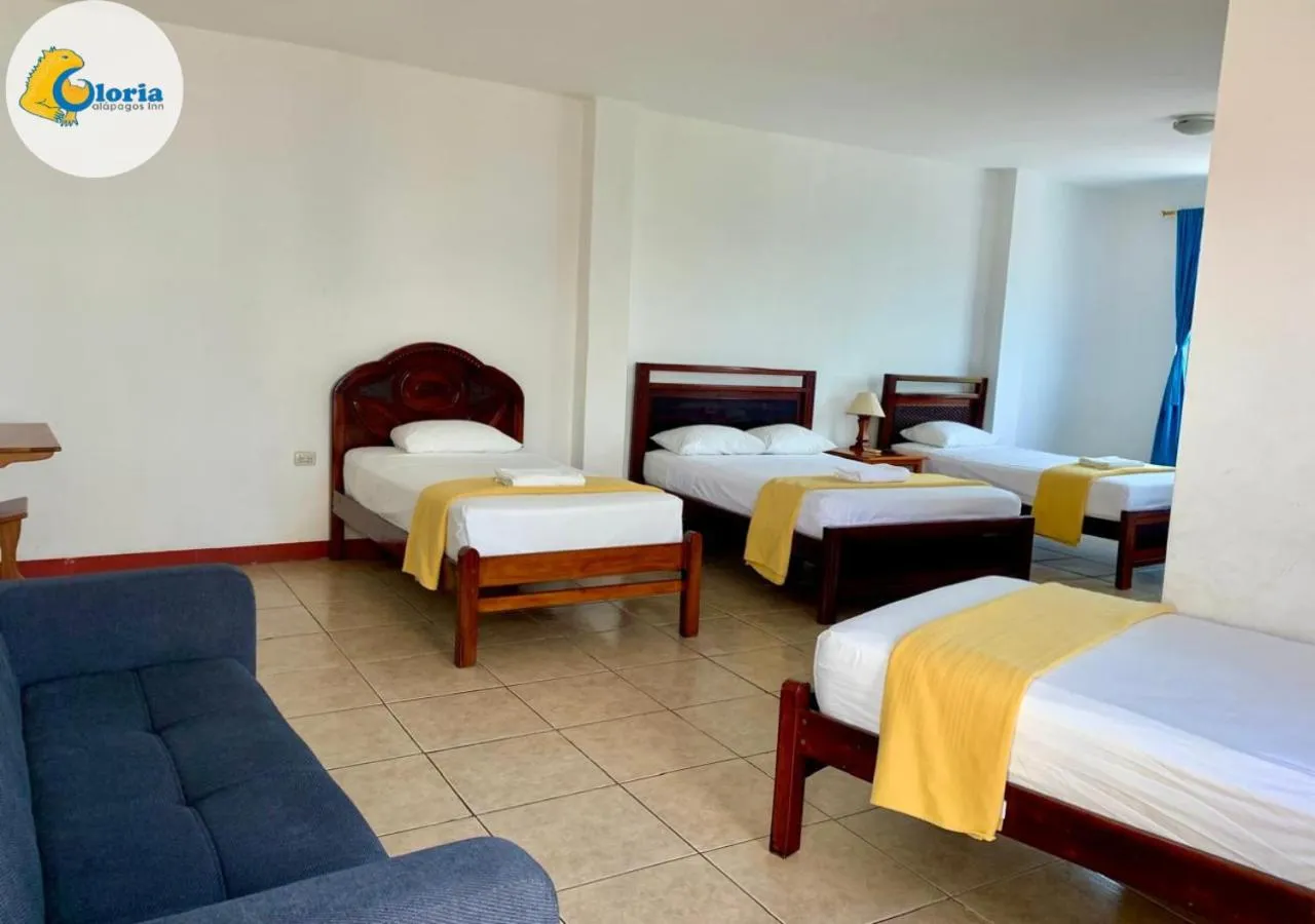Photo of the whole room, Bed in Gloria - Galápagos Inn