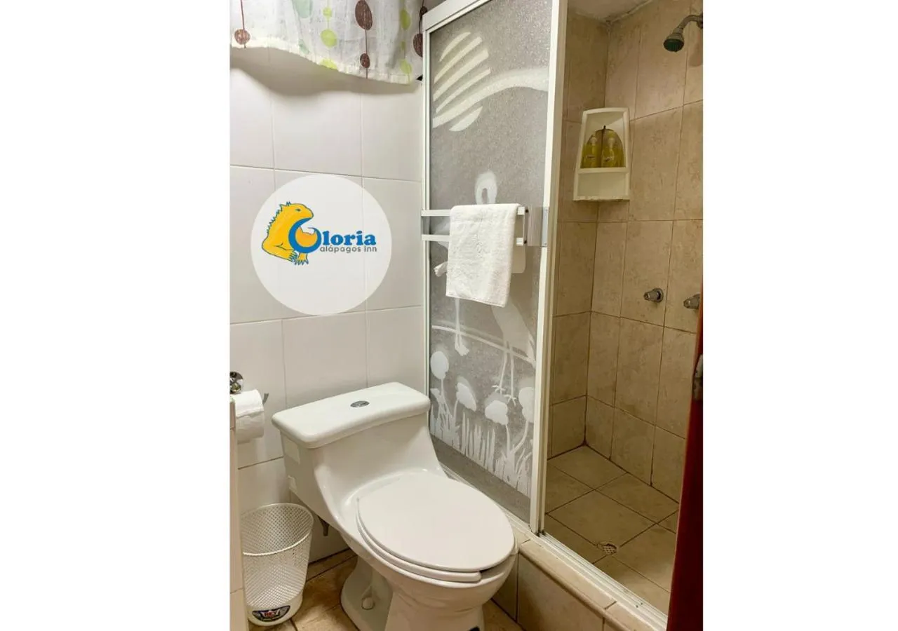 Bathroom in Gloria - Galápagos Inn