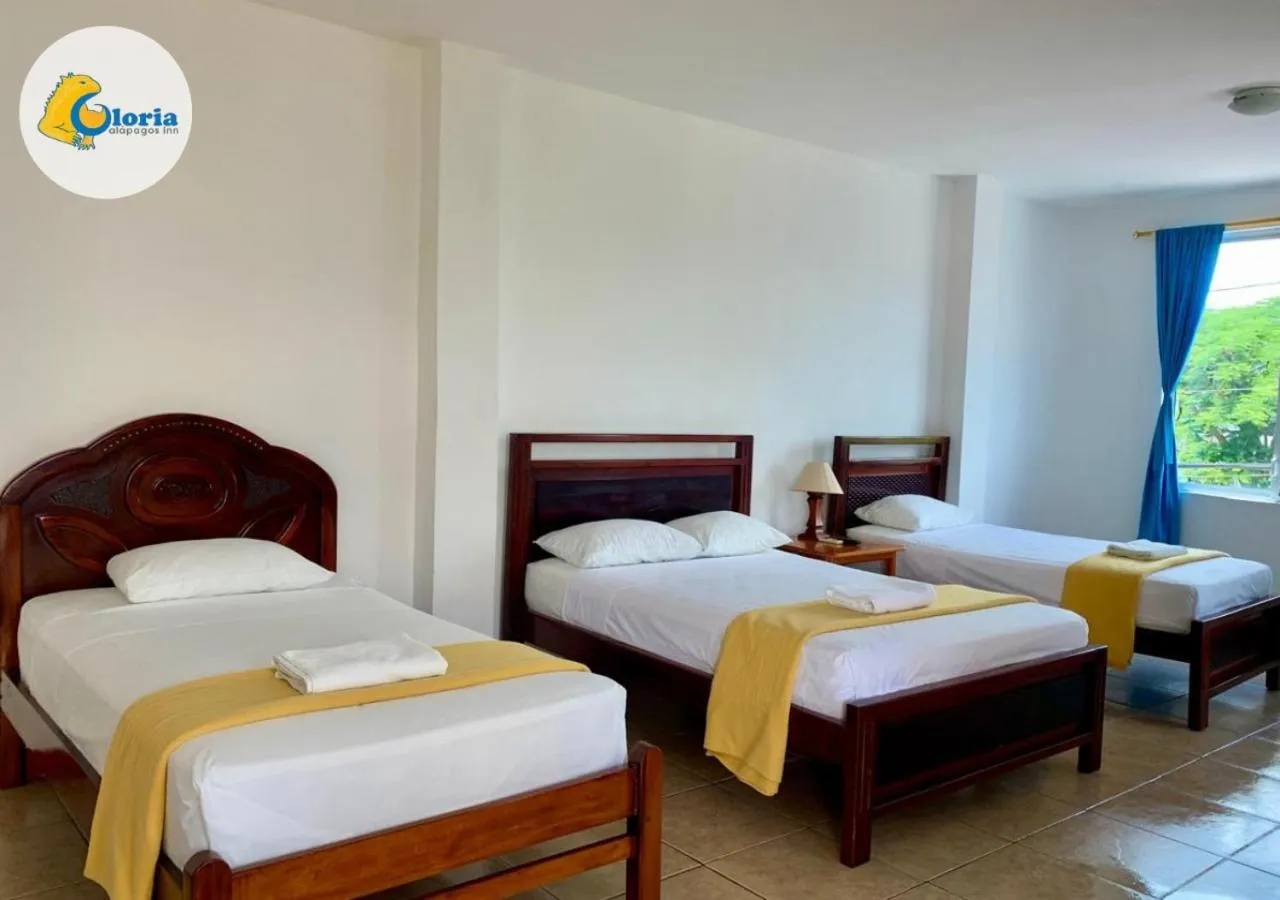 Photo of the whole room, Bed in Gloria - Galápagos Inn