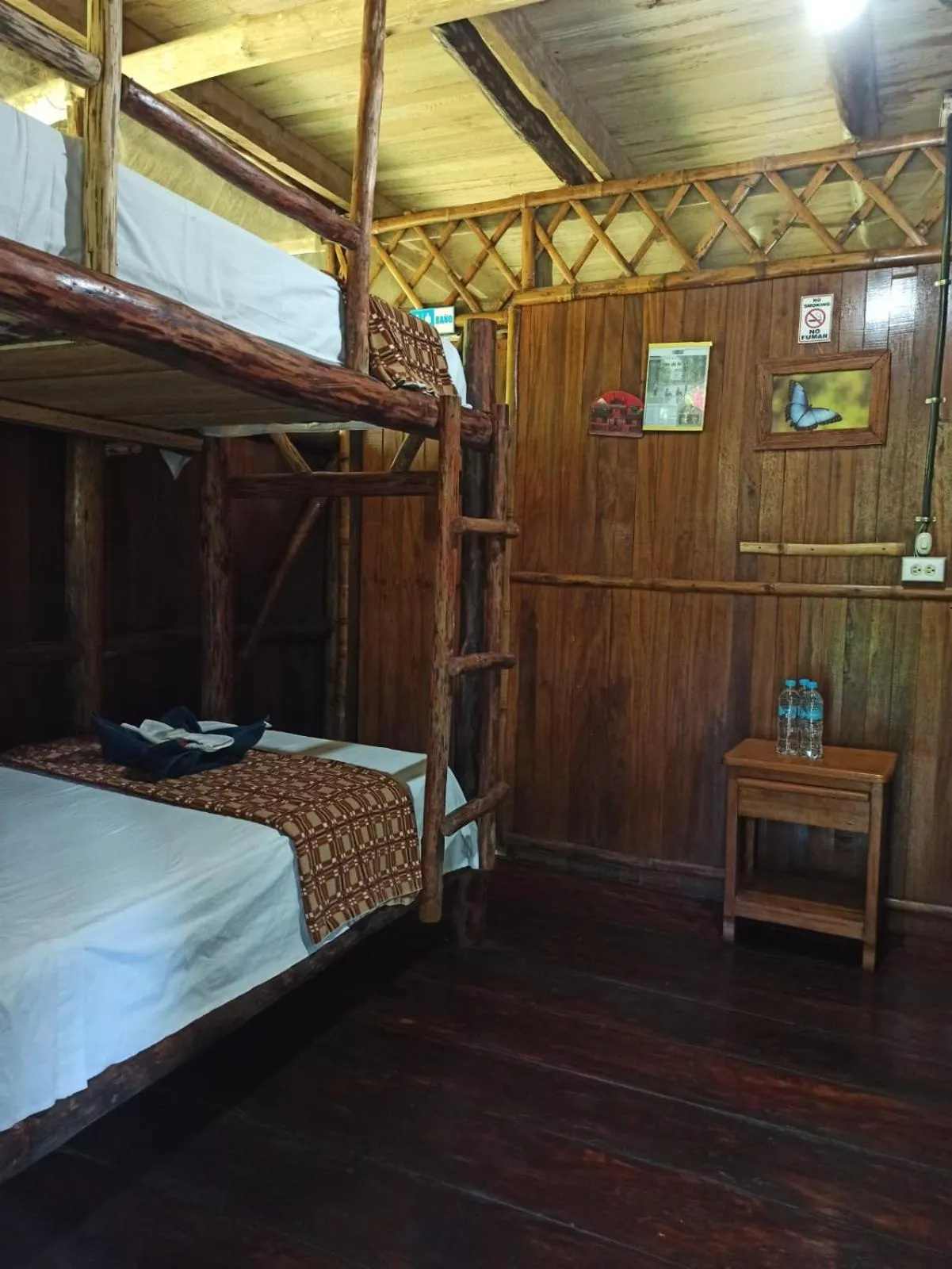 bunk bed, Bed in Mariana Miller Lodge