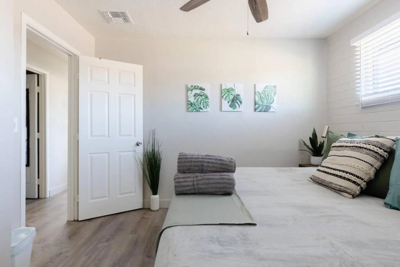 Bed in Spacious 2BR Condo, Steps to Downtown Gilbert, King Bed & Laundry