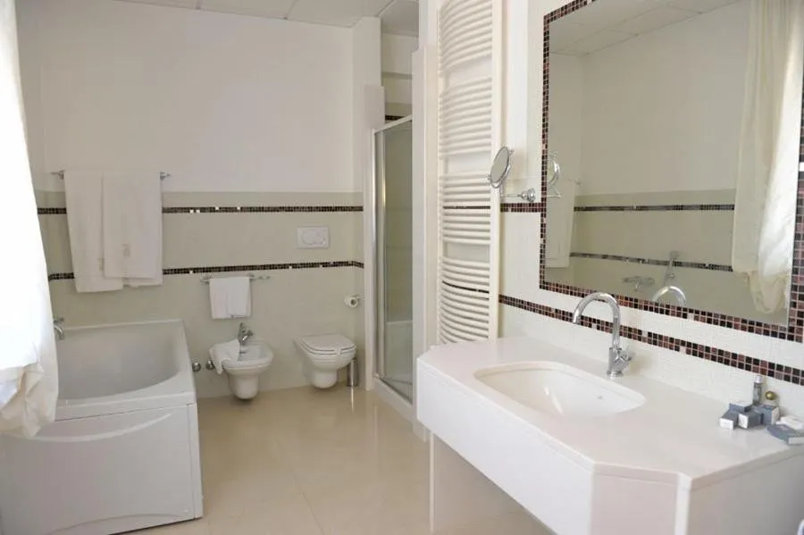 Bathroom in Hotel Svevo