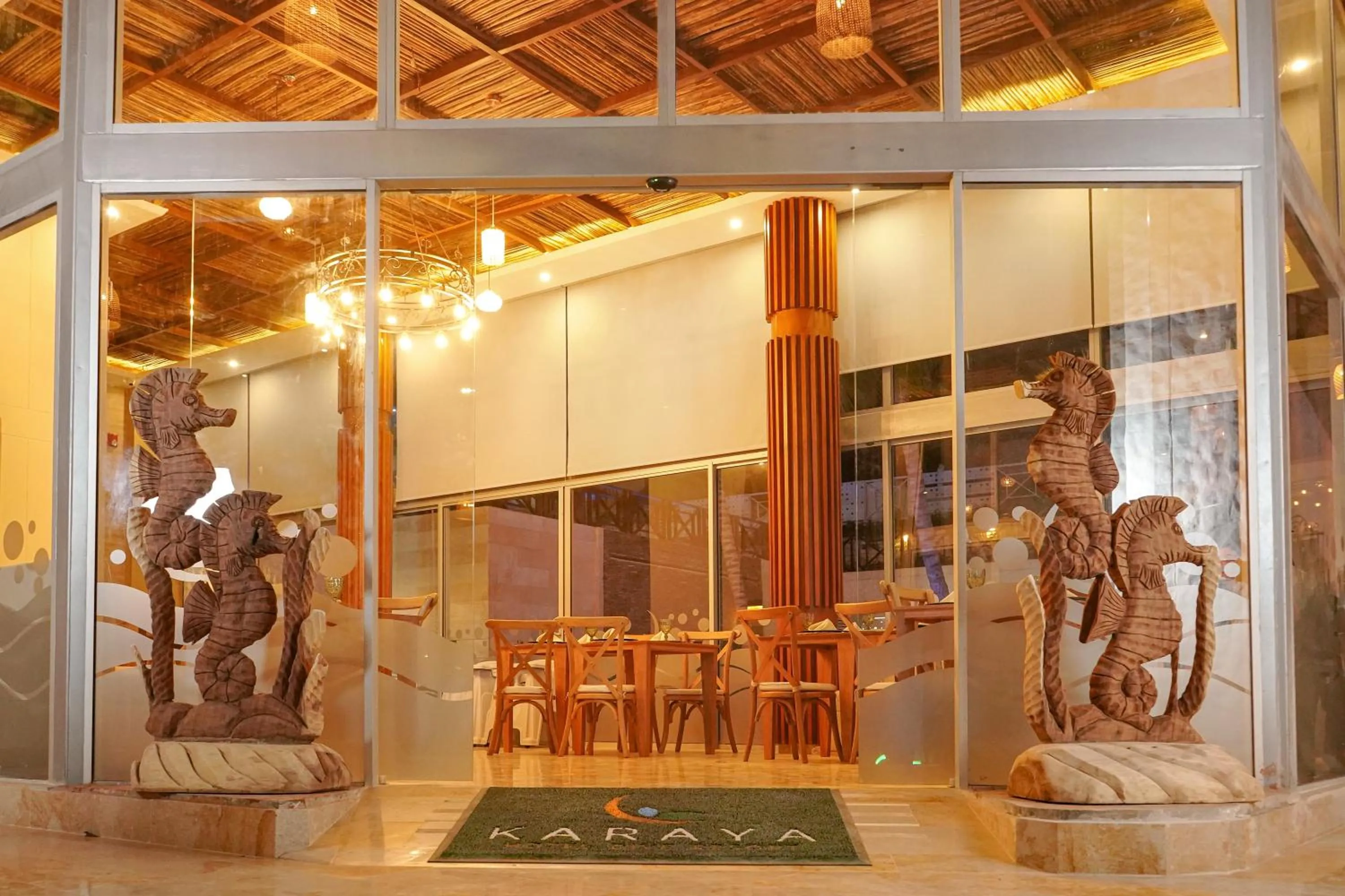 Restaurant/places to eat in HOTEL KARAYA DIVE RESORT