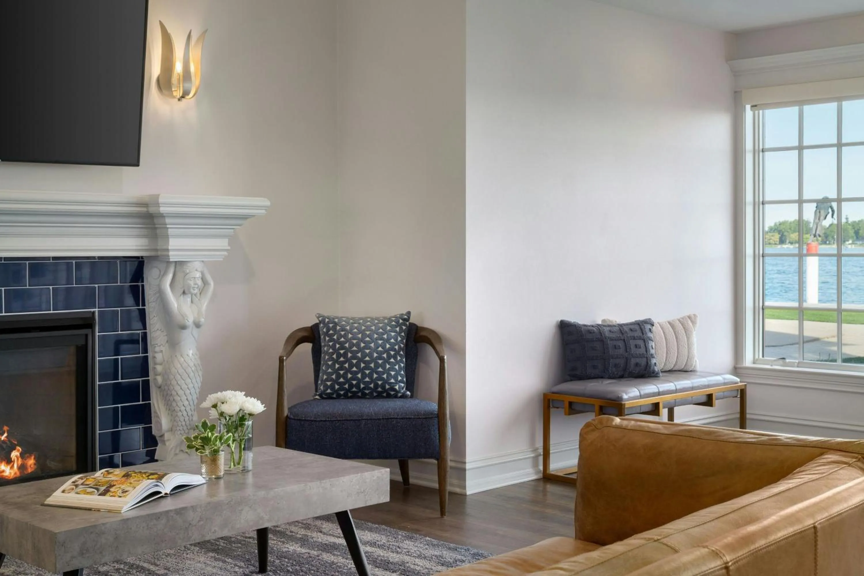 Living room in St. Clair Inn