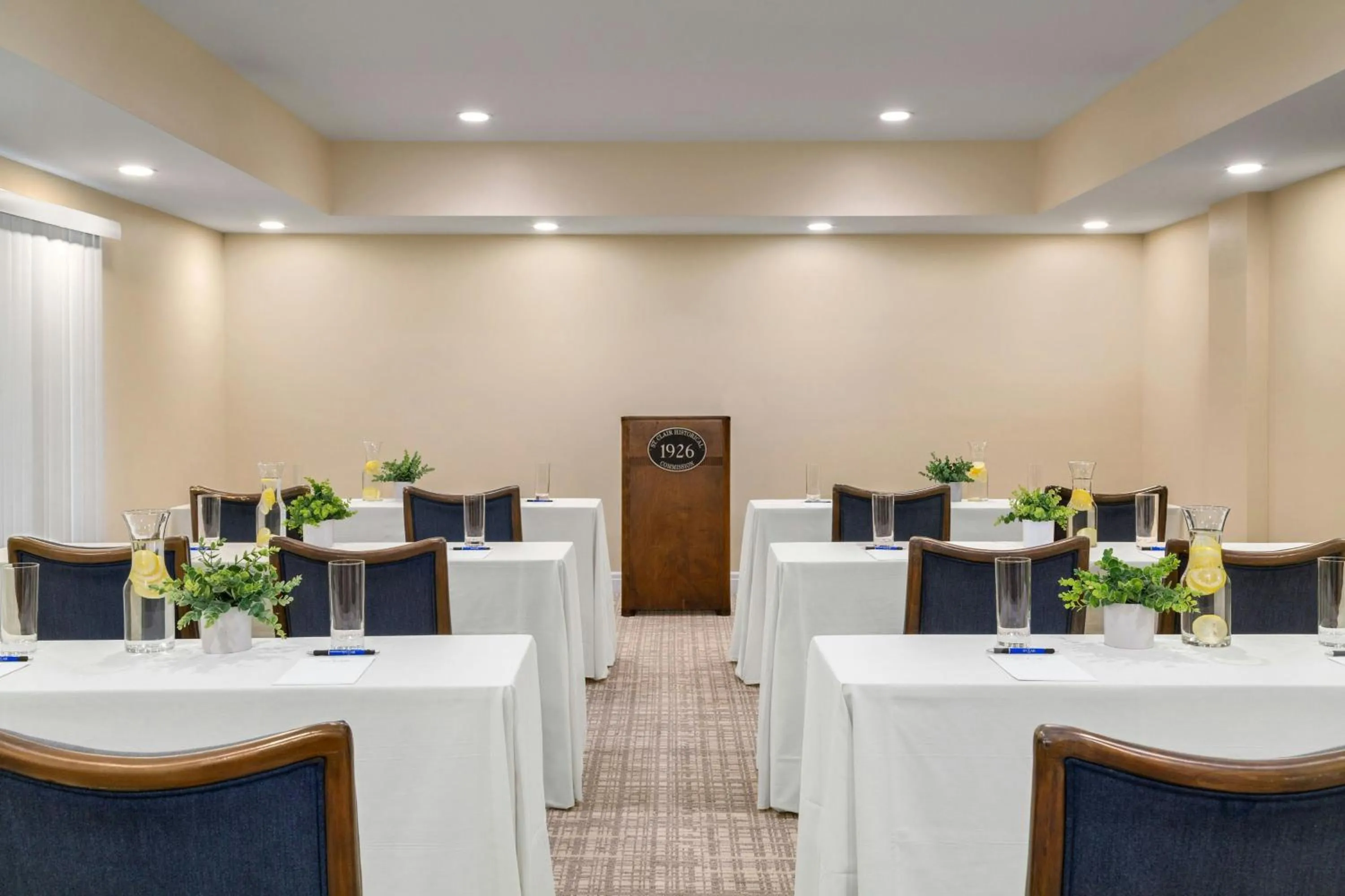 Meeting/conference room in St. Clair Inn