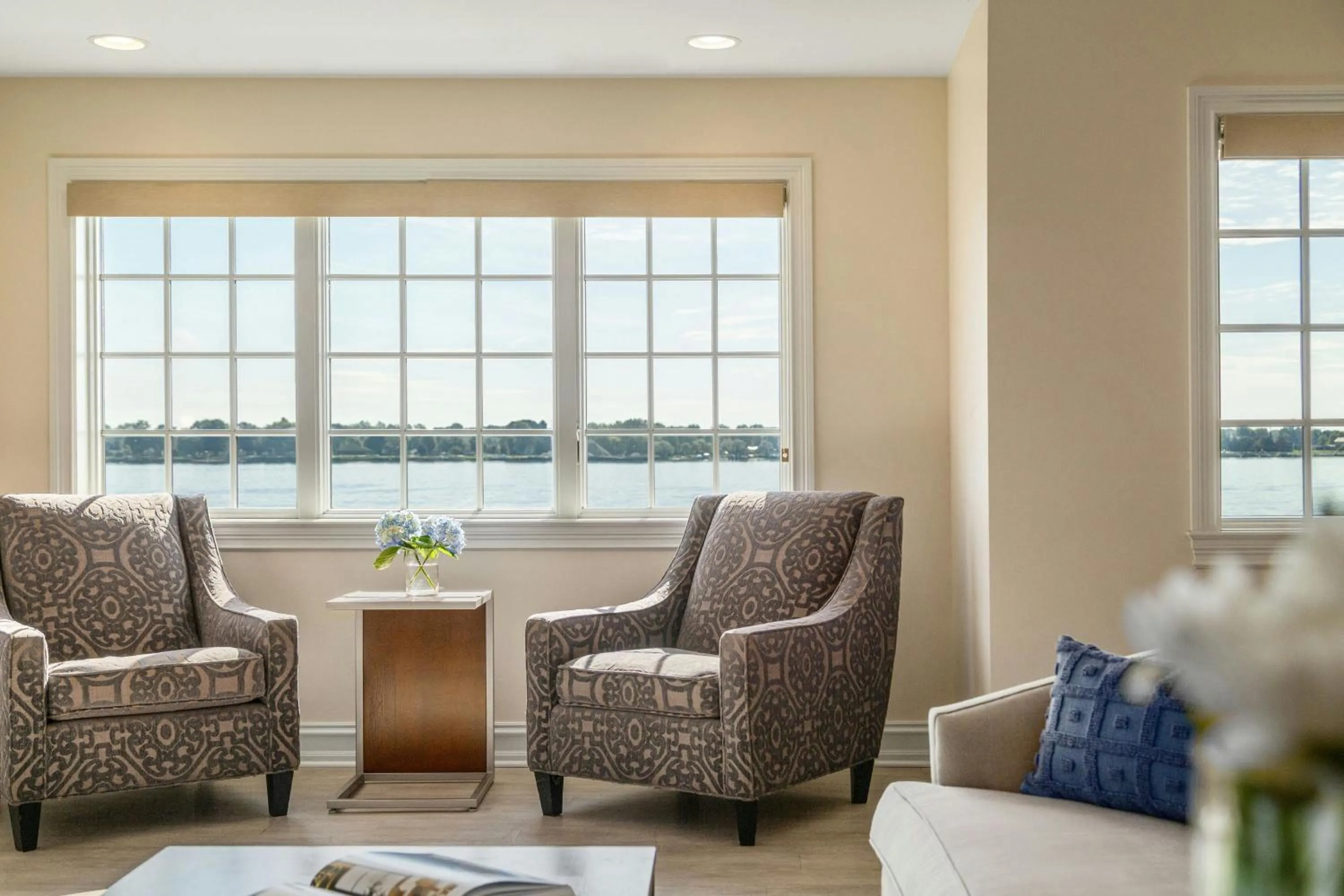 Living room in St. Clair Inn