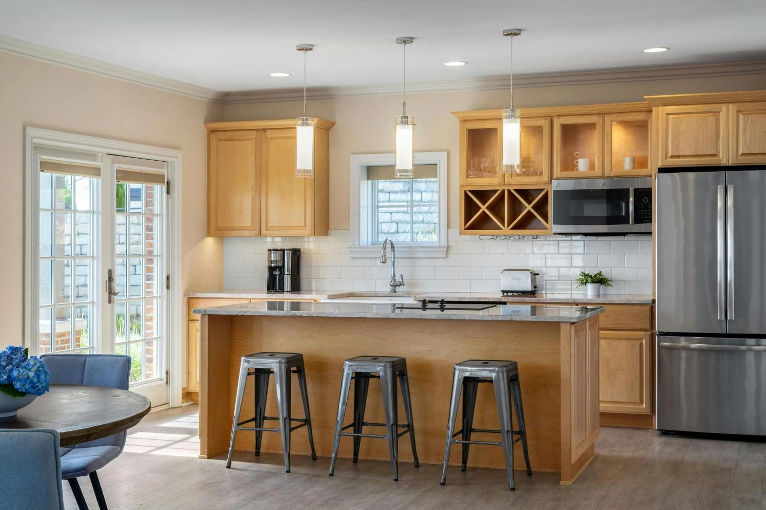 Kitchen or kitchenette in St. Clair Inn