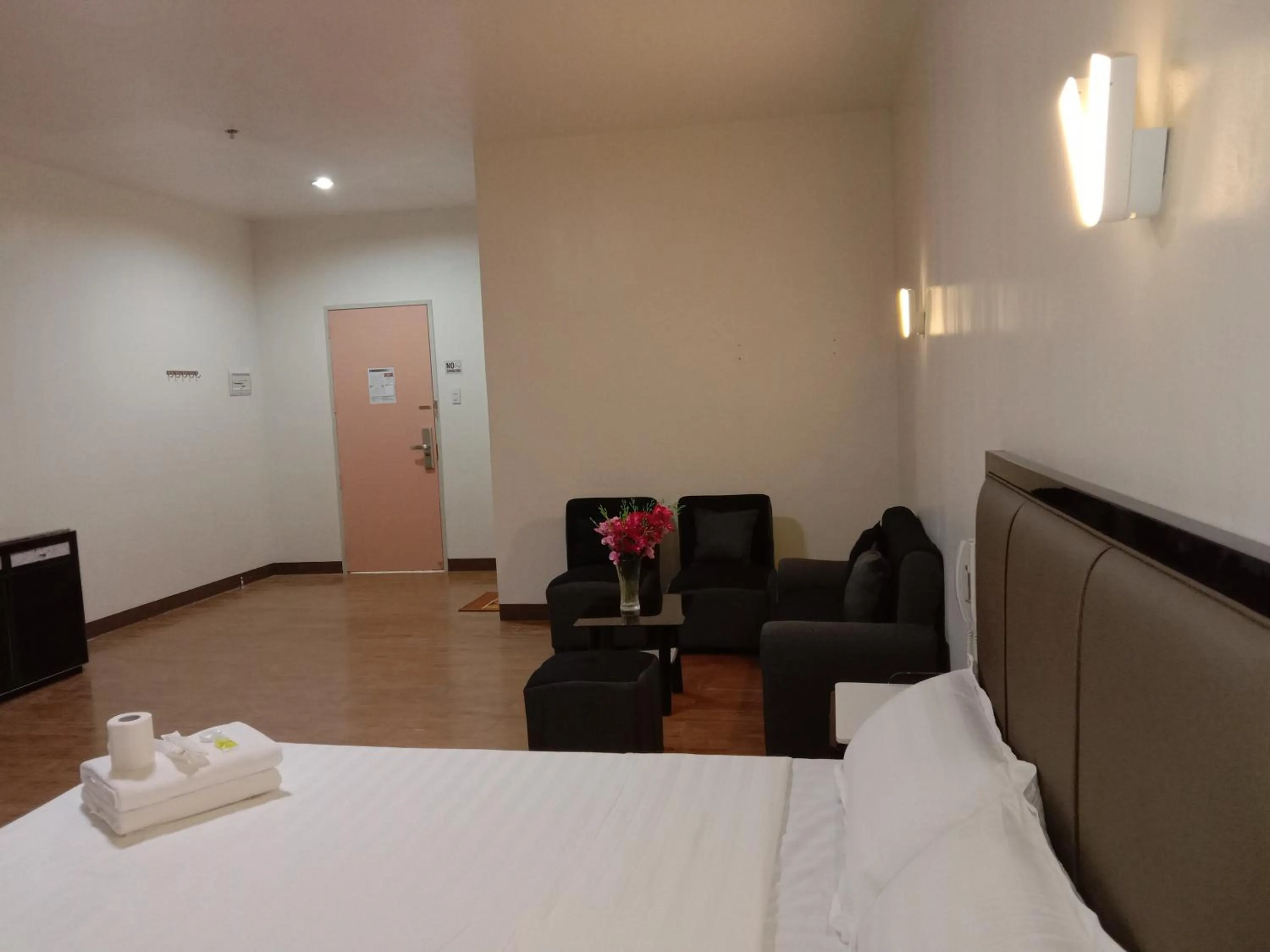 Bed in Meaco Royal Hotel- Lucena