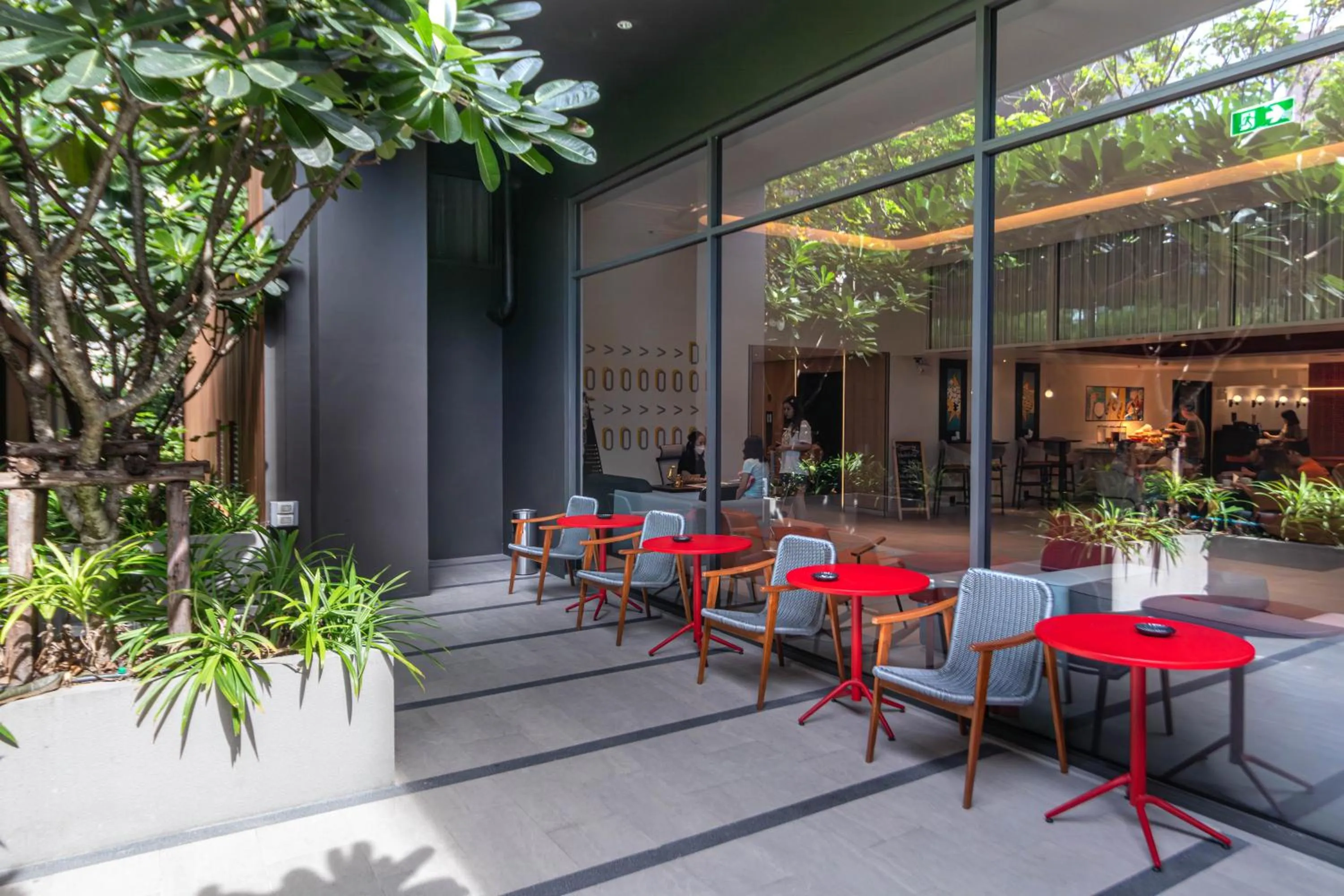 Seating area in Oakwood Studios Sukhumvit Bangkok
