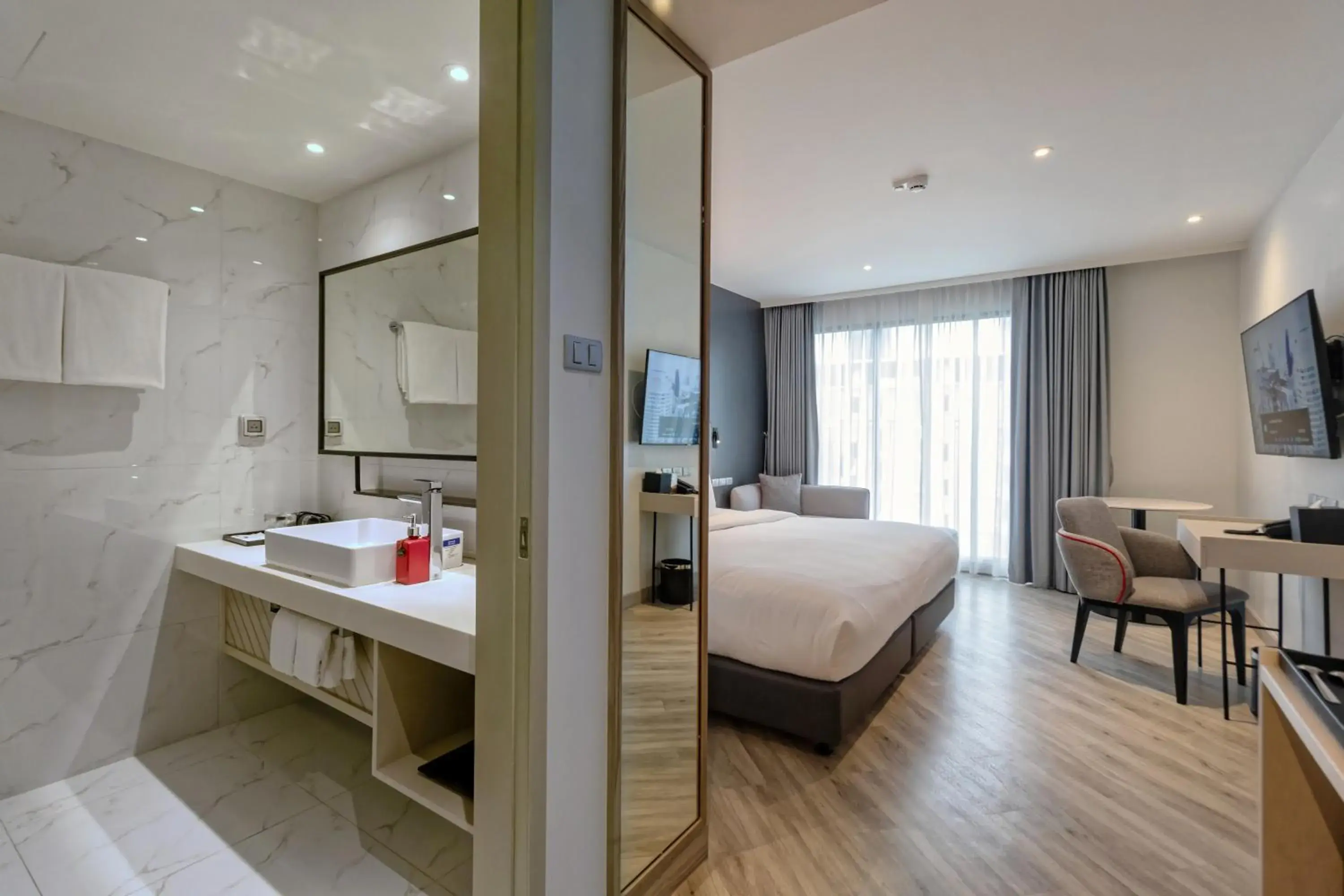 Bedroom, Bed in Oakwood Studios Sukhumvit Bangkok Bedroom, Bed in Oakwood Studios Sukhumvit Bangkok