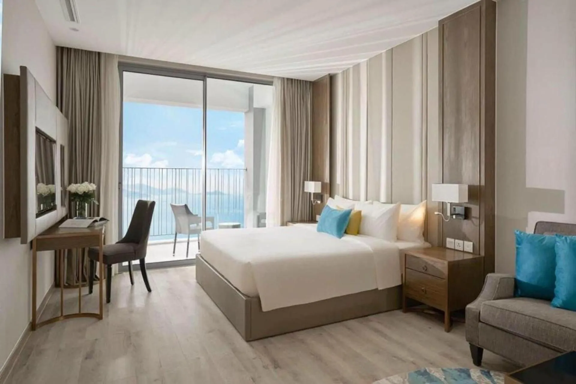 Bed in LYN Premier Studio Panorama Nha Trang