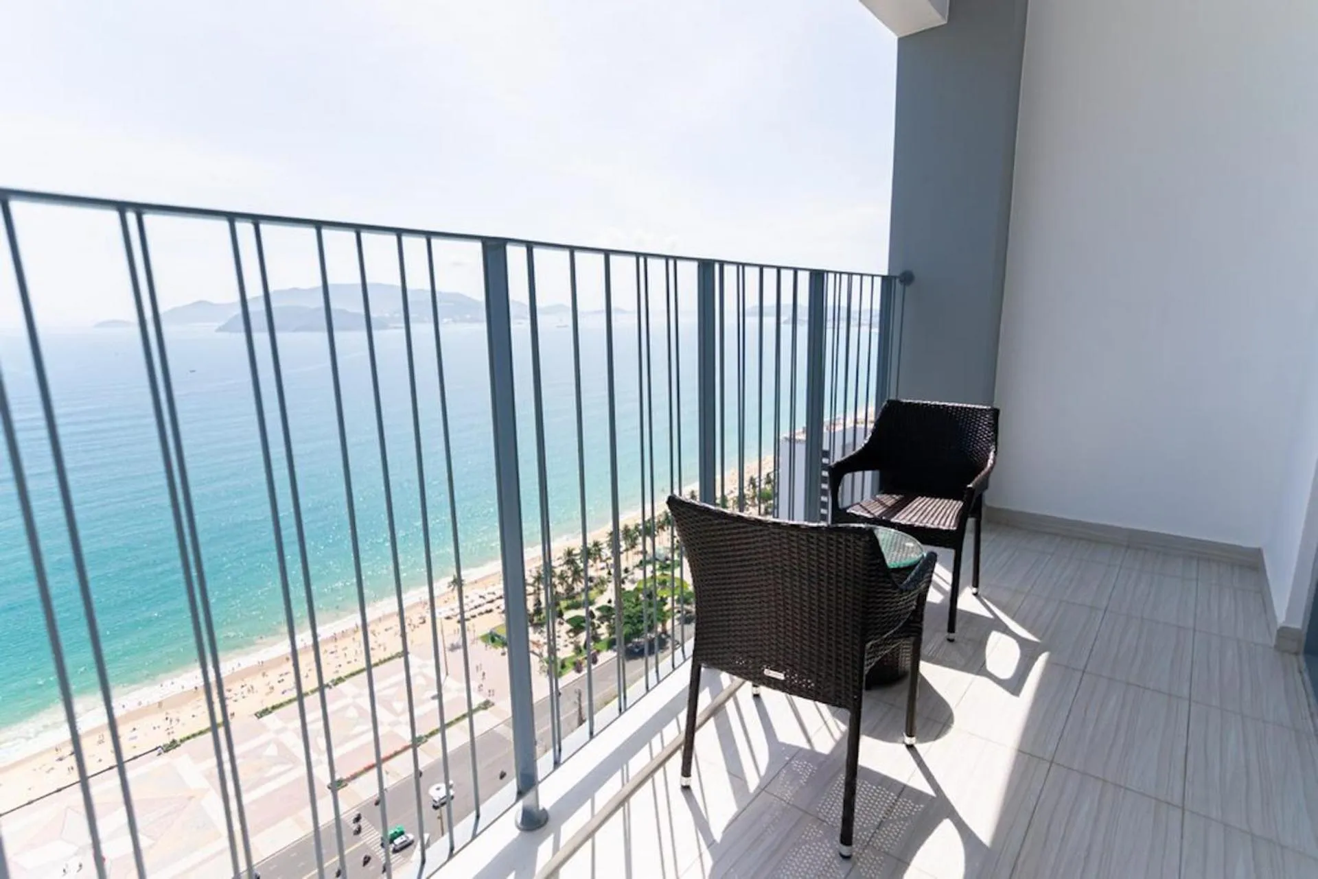 Day in LYN Premier Studio Panorama Nha Trang