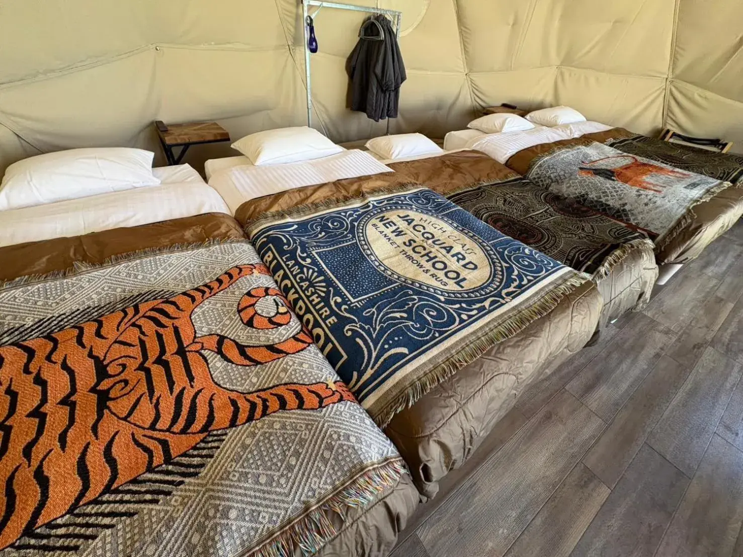 Bed in THE DAY POST GENERAL GLAMPING VILLAGE Yamanakako Bed in THE DAY POST GENERAL GLAMPING VILLAGE Yamanakako