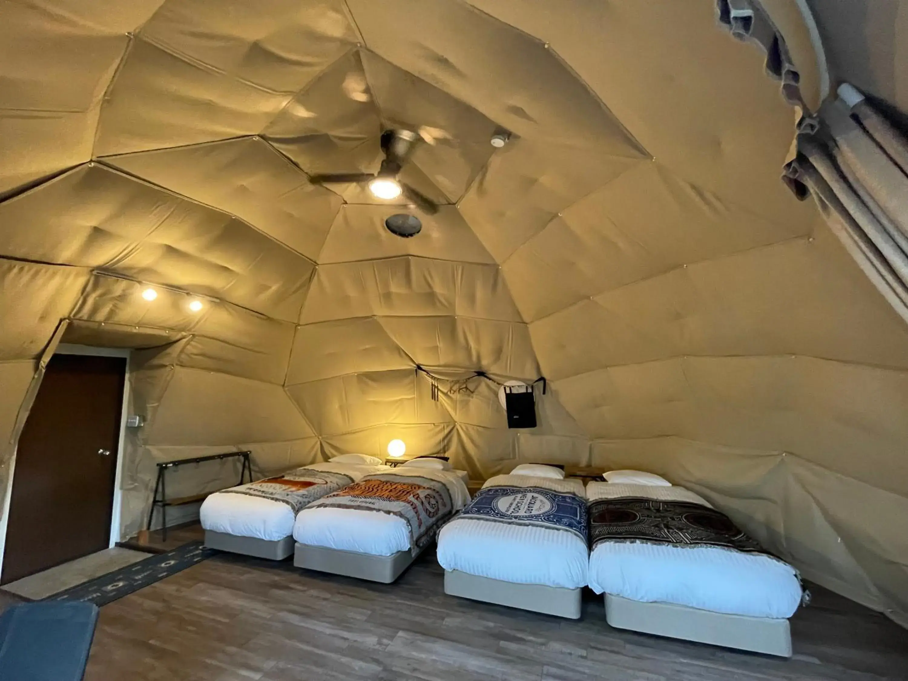 Photo of the whole room, Bed in THE DAY POST GENERAL GLAMPING VILLAGE Yamanakako Photo of the whole room, Bed in THE DAY POST GENERAL GLAMPING VILLAGE Yamanakako