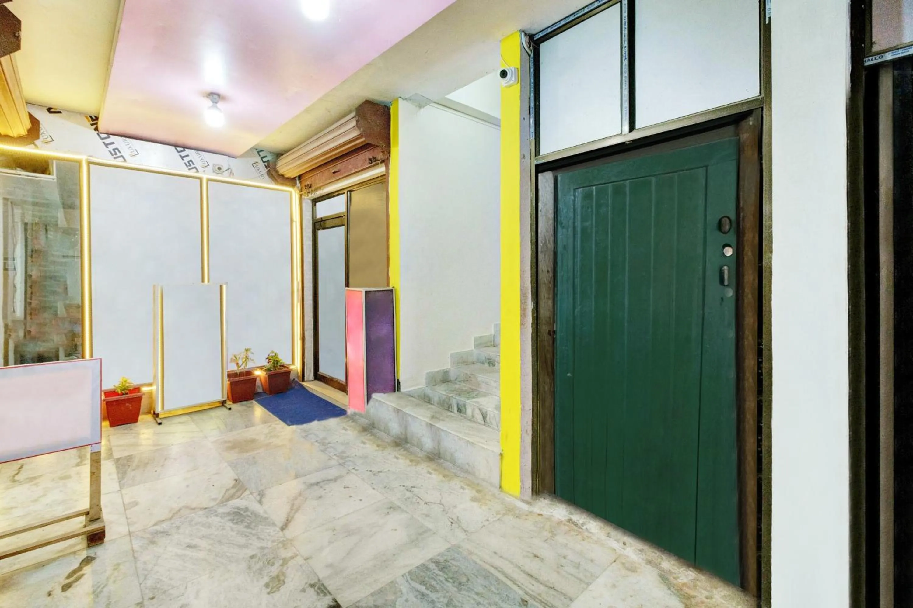 Facade/entrance in Hotel O ROYAL REGENCY, Pathsala