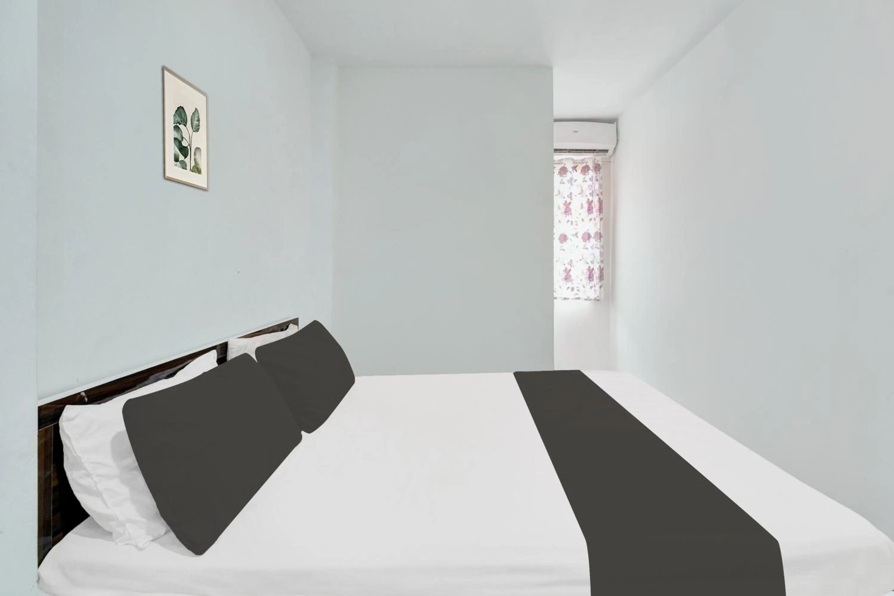 Bedroom in Hotel O ROYAL REGENCY, Pathsala