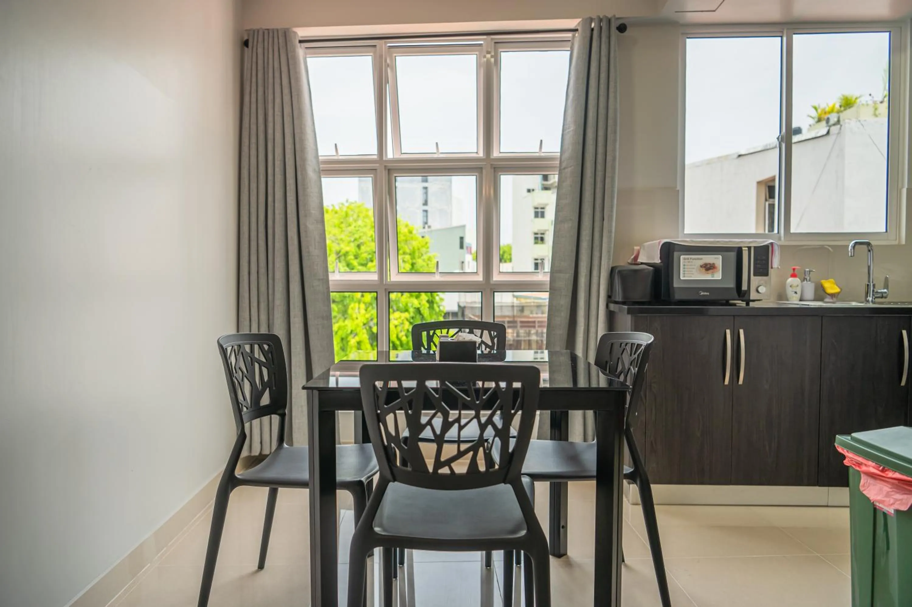 Coffee/tea facilities in Tour Inn