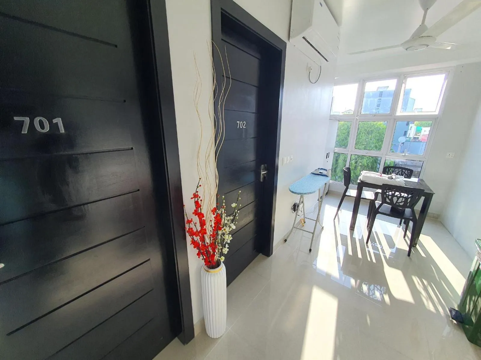 Coffee/tea facilities in Tour Inn