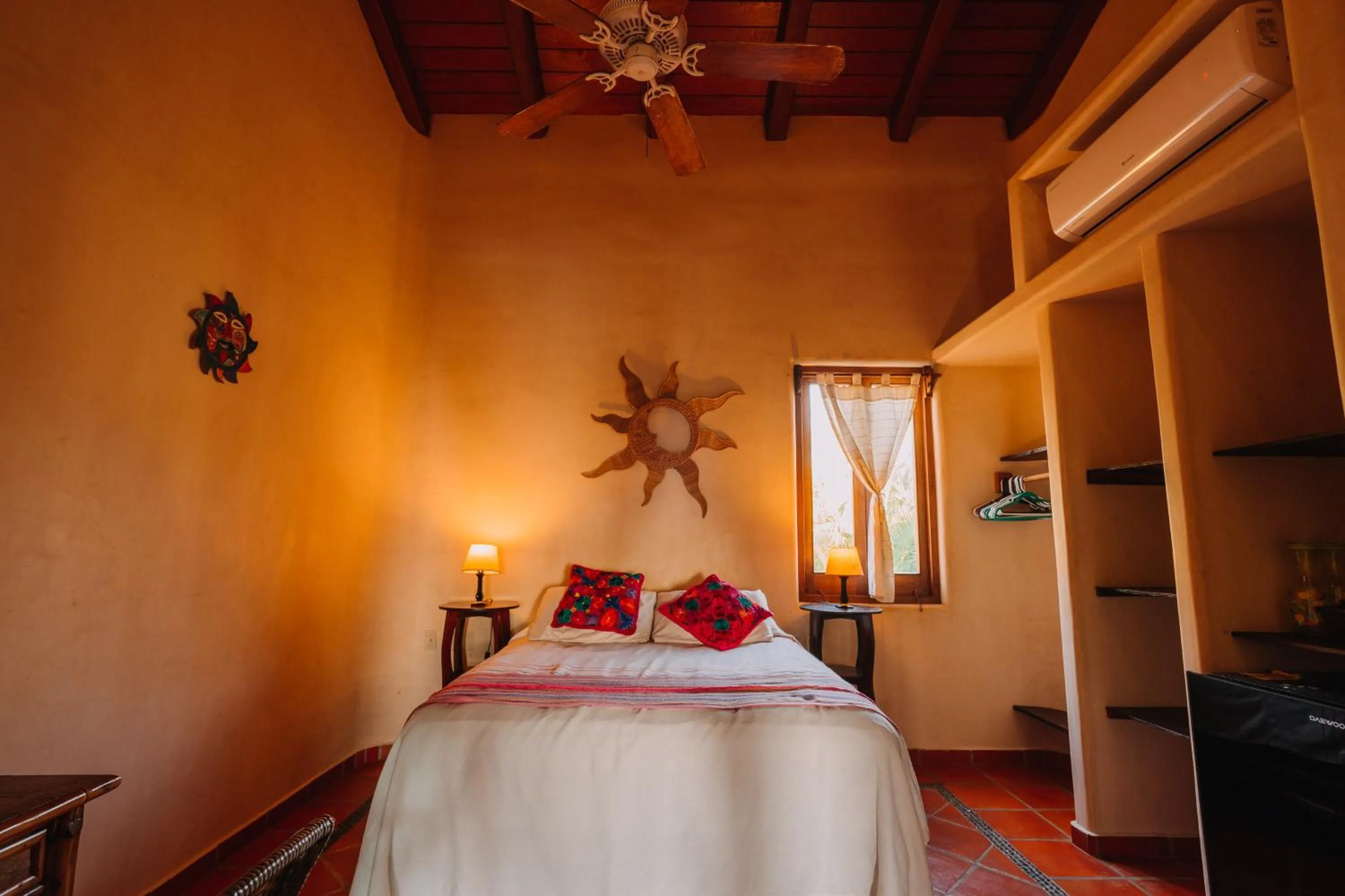 Photo of the whole room, Bed in Tres Mujeres Hotel