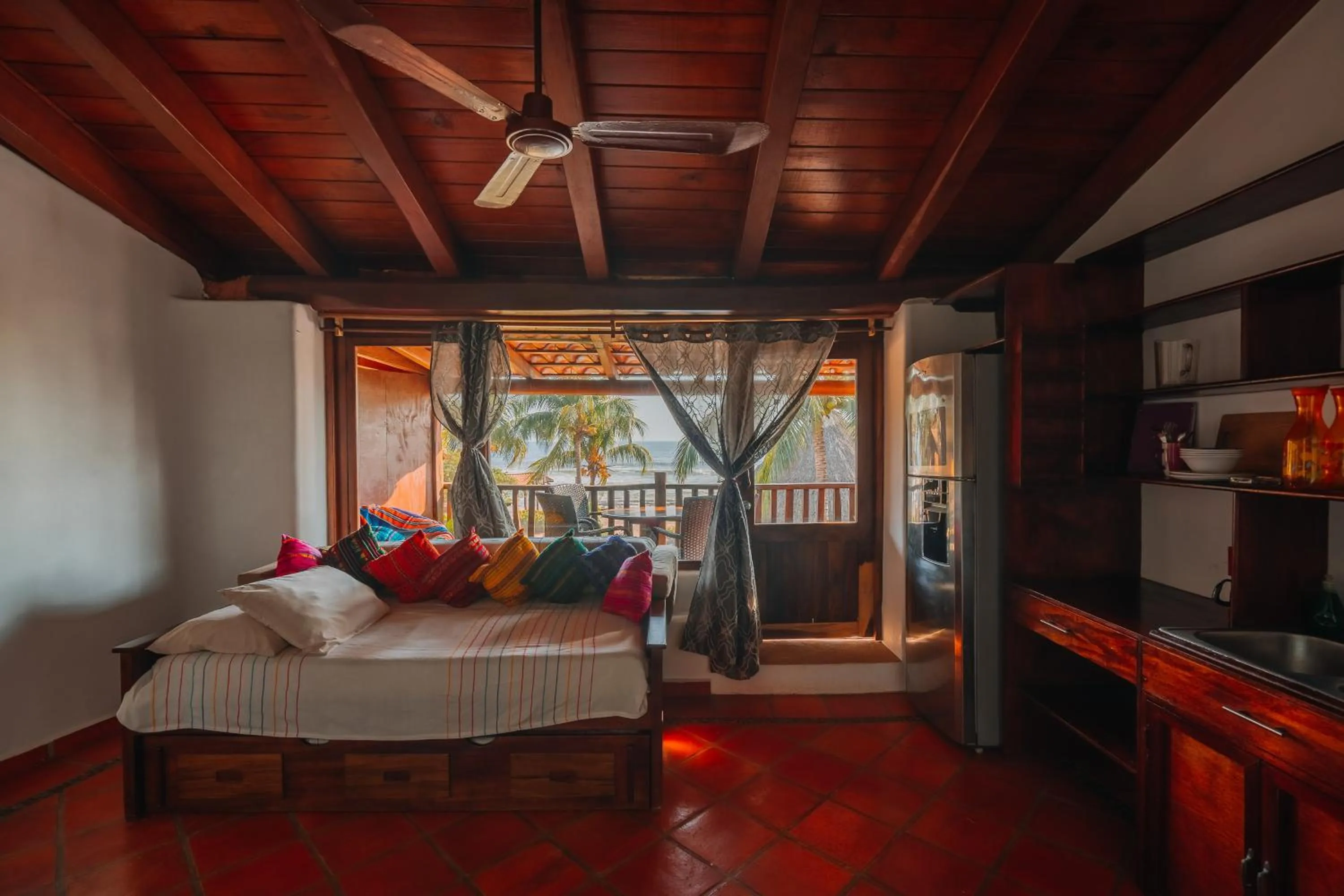 Seating area, Bed in Tres Mujeres Hotel