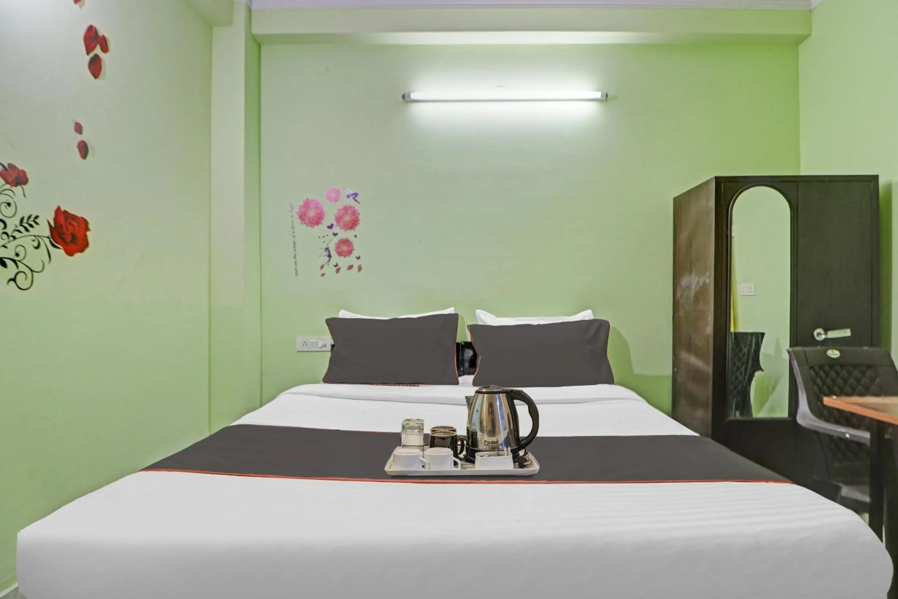 Bedroom in Super Hotel O Premium Room