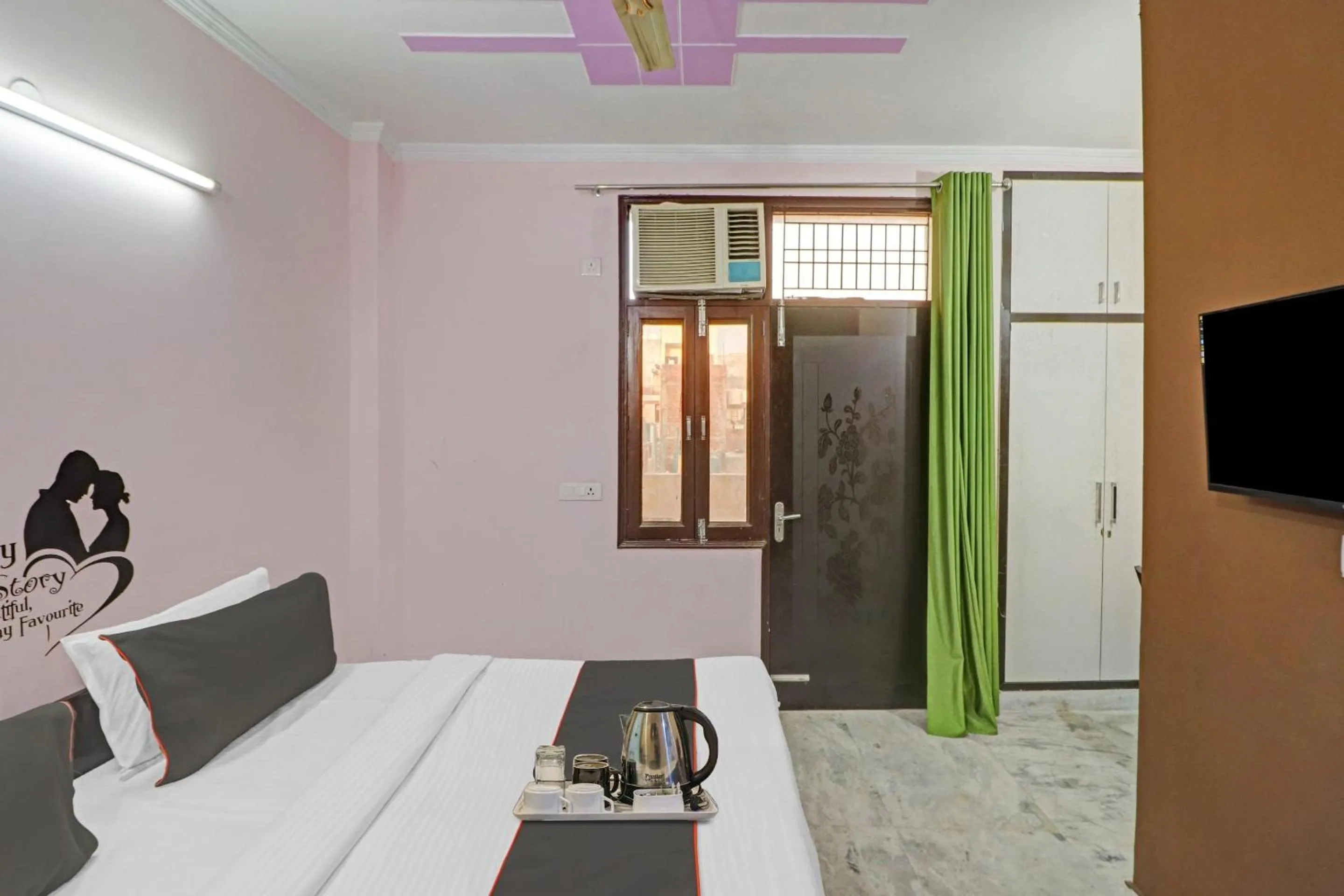 Bedroom in Super Hotel O Premium Room