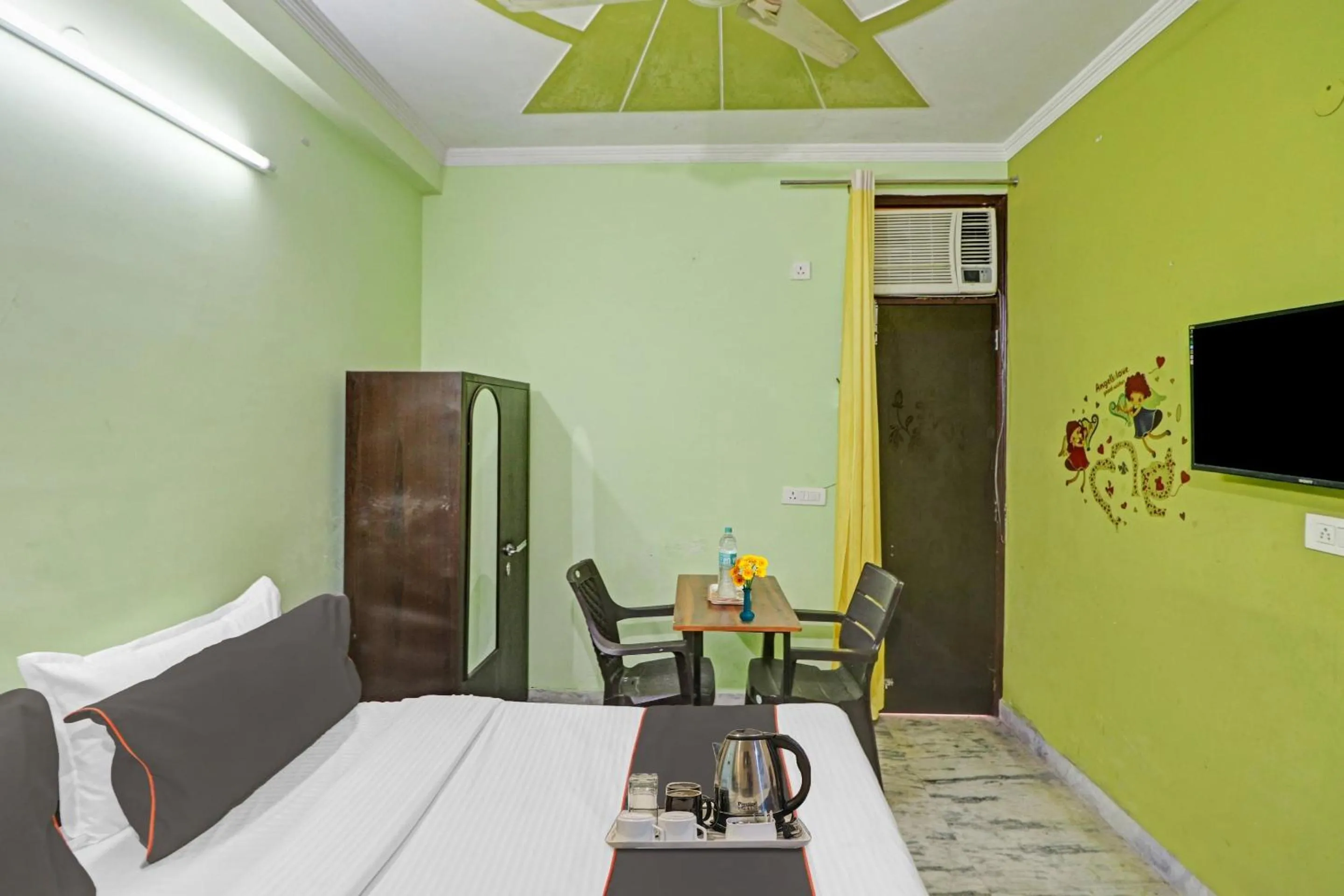 Facade/entrance in Super Hotel O Premium Room