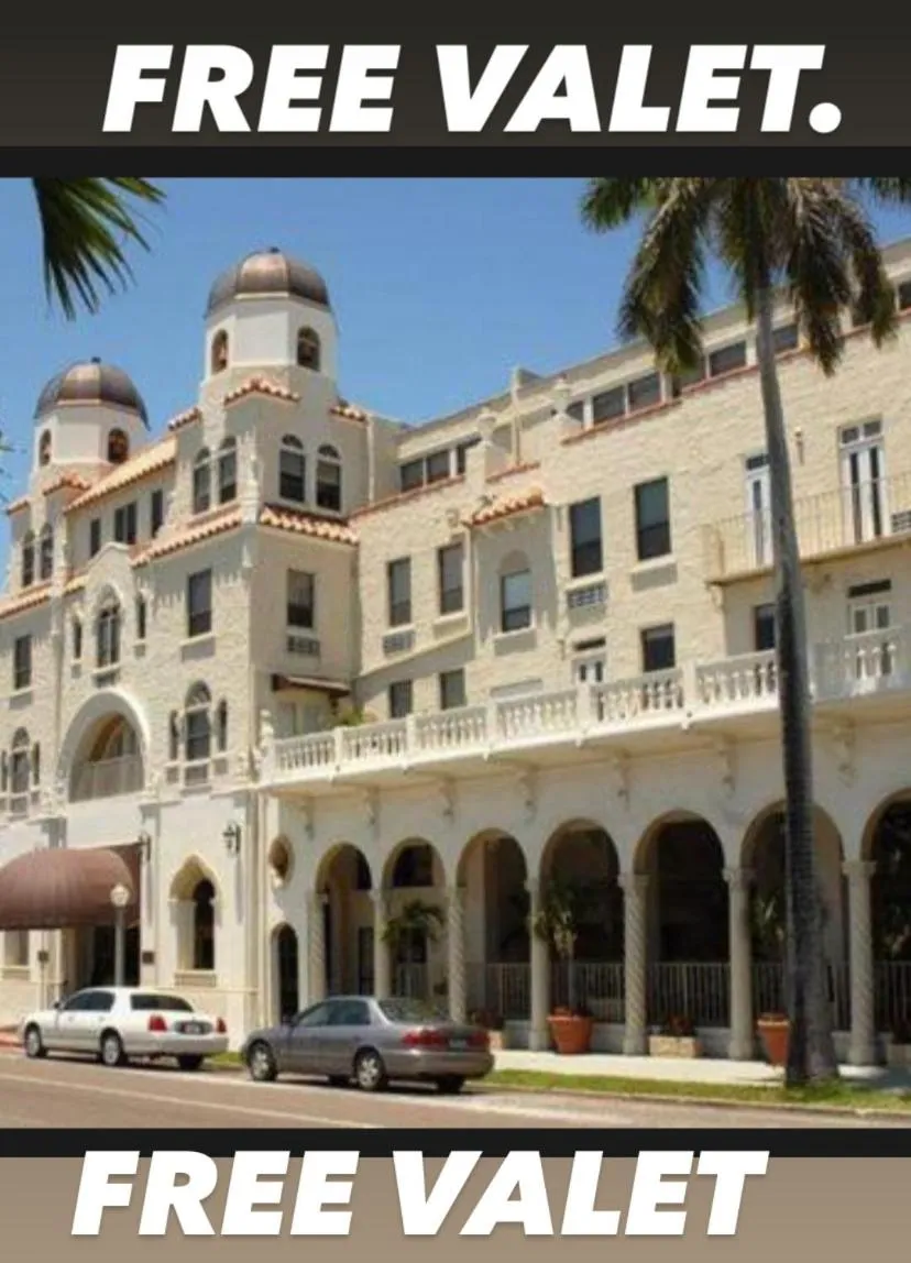 TROPICAL Palm Beach 2BEDROOM2 BATHROOM FREE Valet OutdoorPOOL Beach Garden