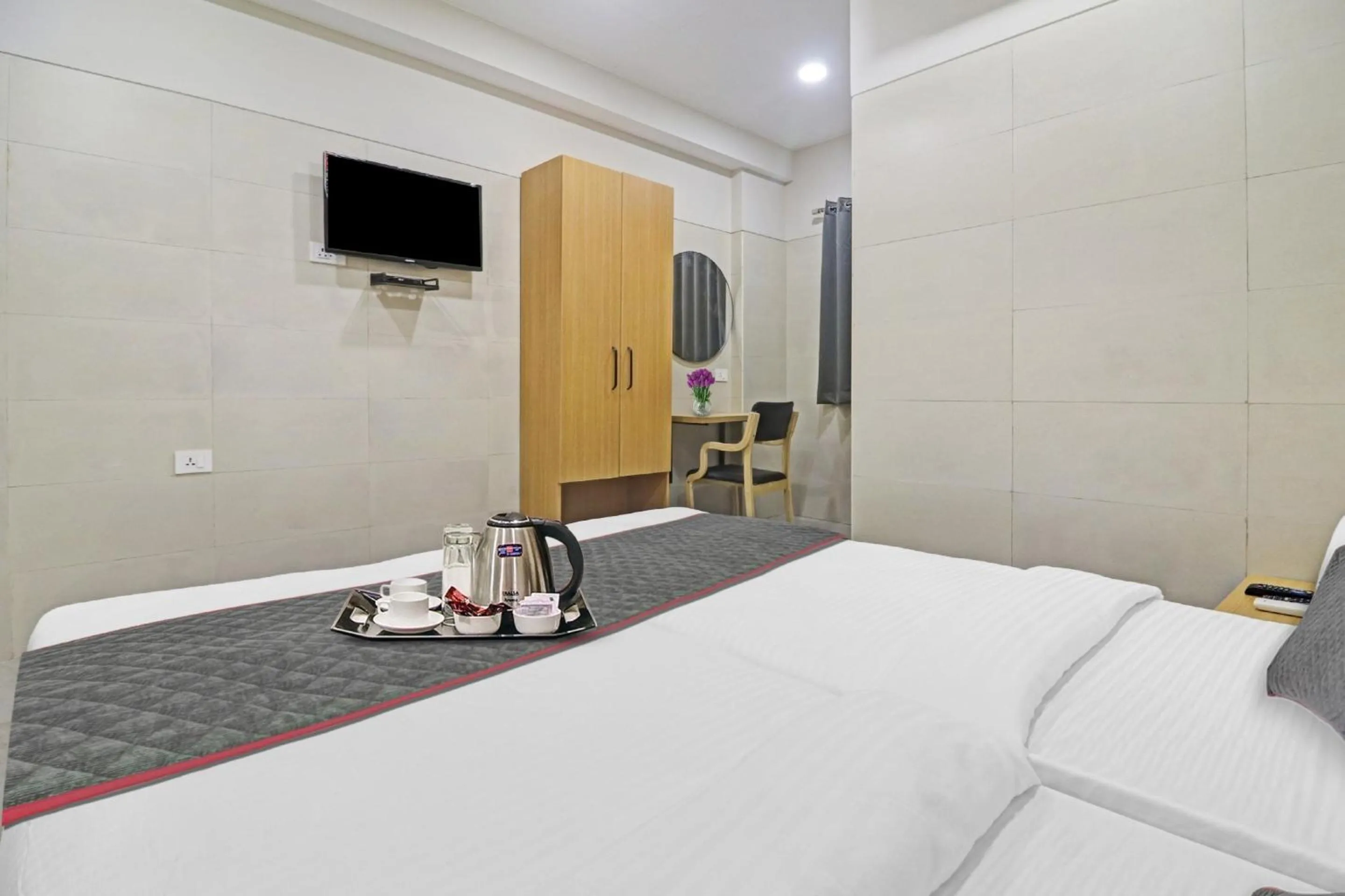 Facade/entrance, Bed in Townhouse Ameerpet