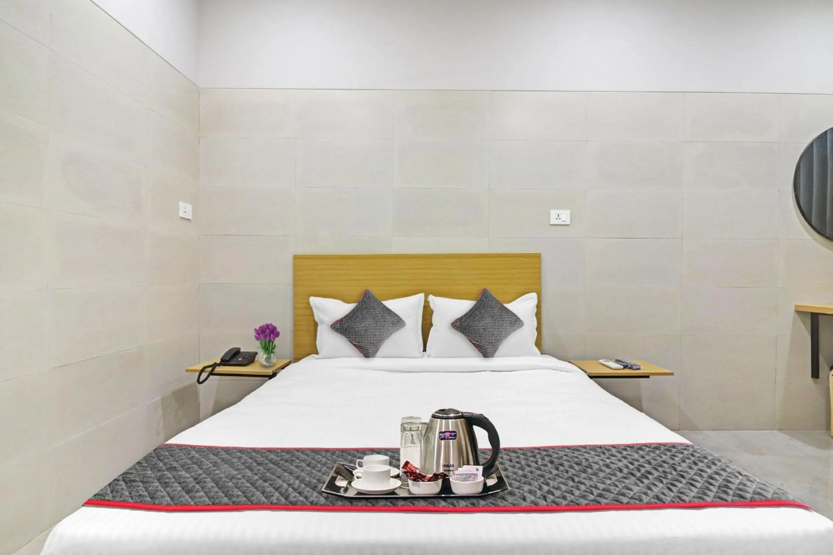 Bedroom, Bed in Townhouse Ameerpet