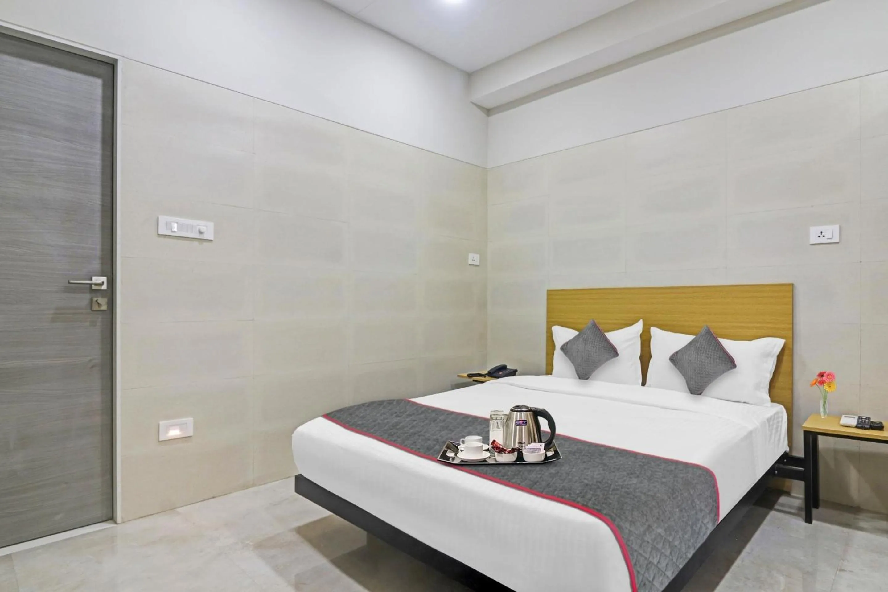 Bedroom, Bed in Townhouse Ameerpet
