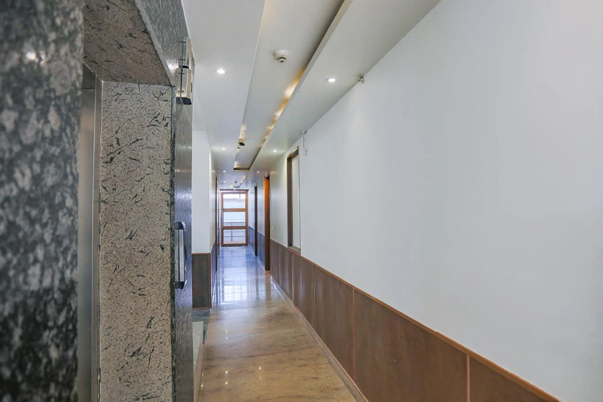 Lobby or reception in FabHotel The Horizon