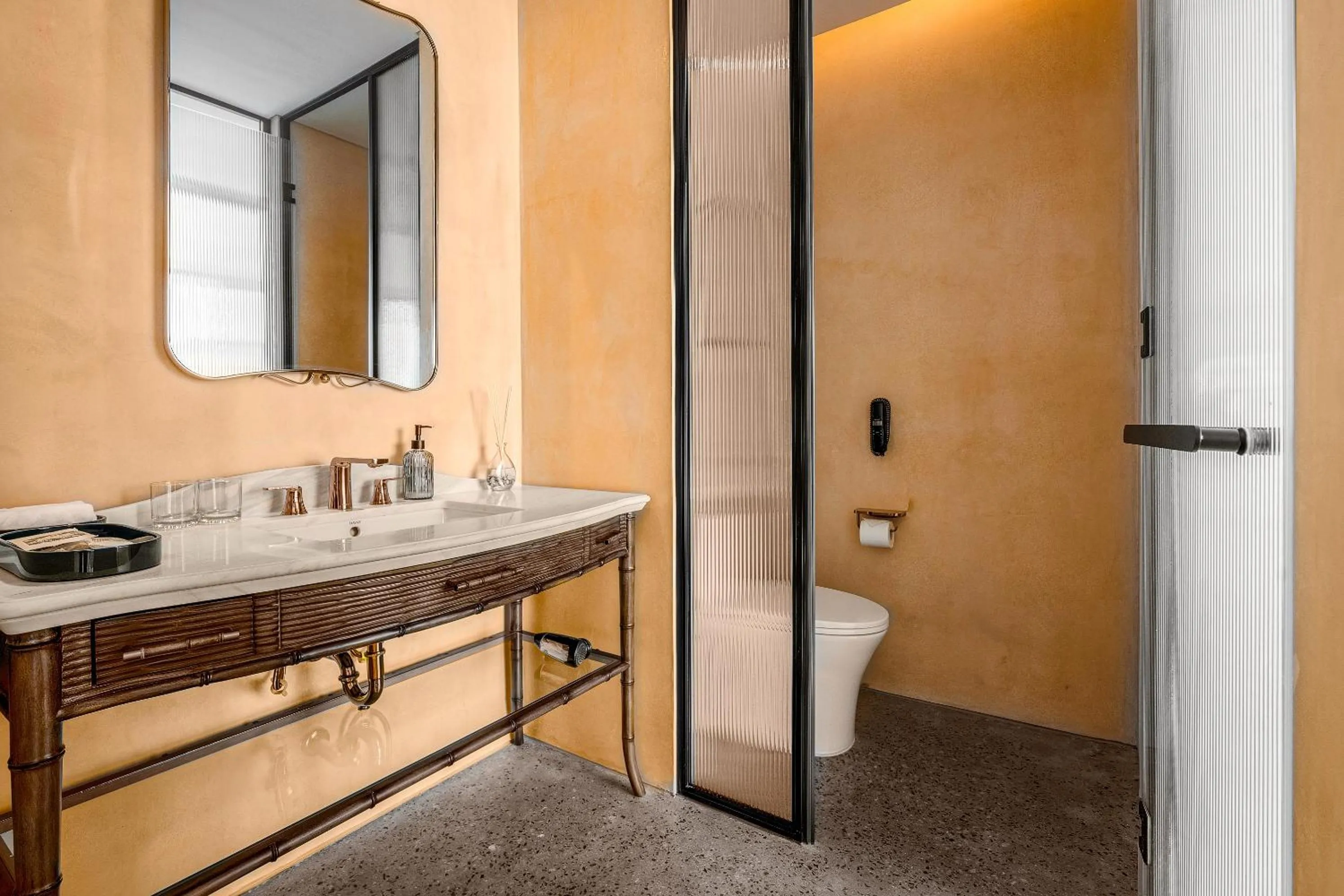 Toilet in L'amor Boutique Hotel Quy Nhơn