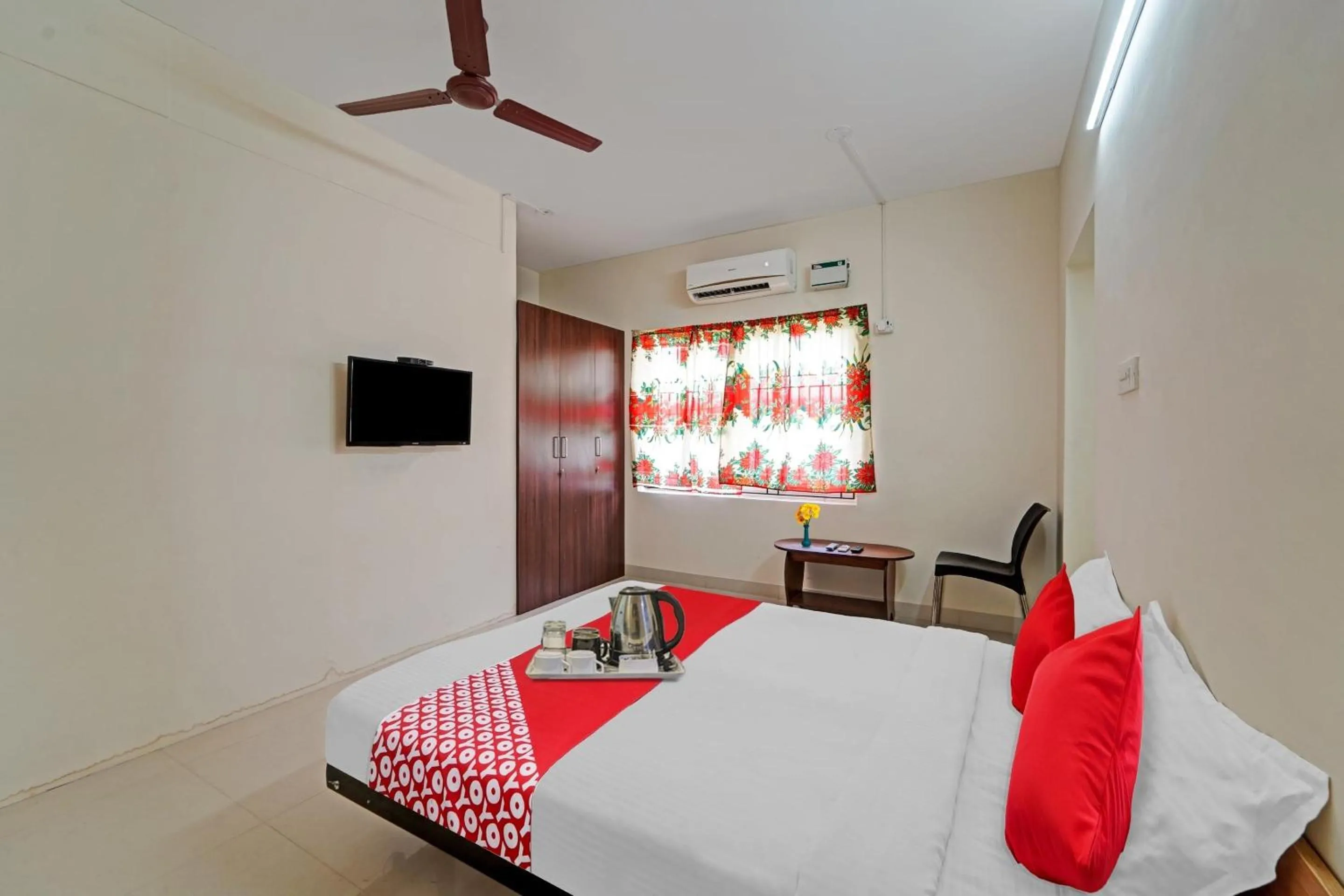 Bedroom in HOTEL O J2 SERVICE APARTMENT