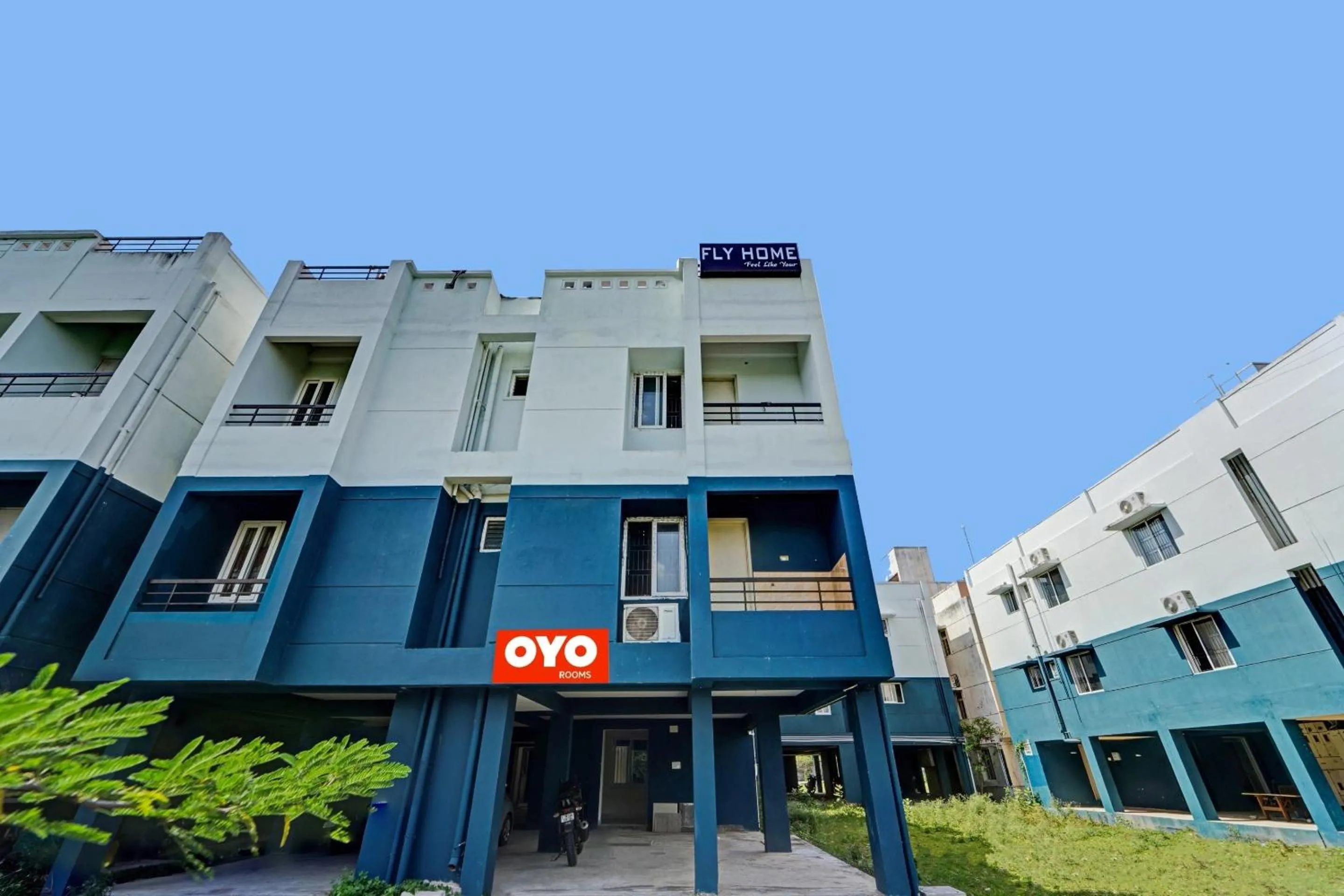 Facade/entrance in HOTEL O J2 SERVICE APARTMENT