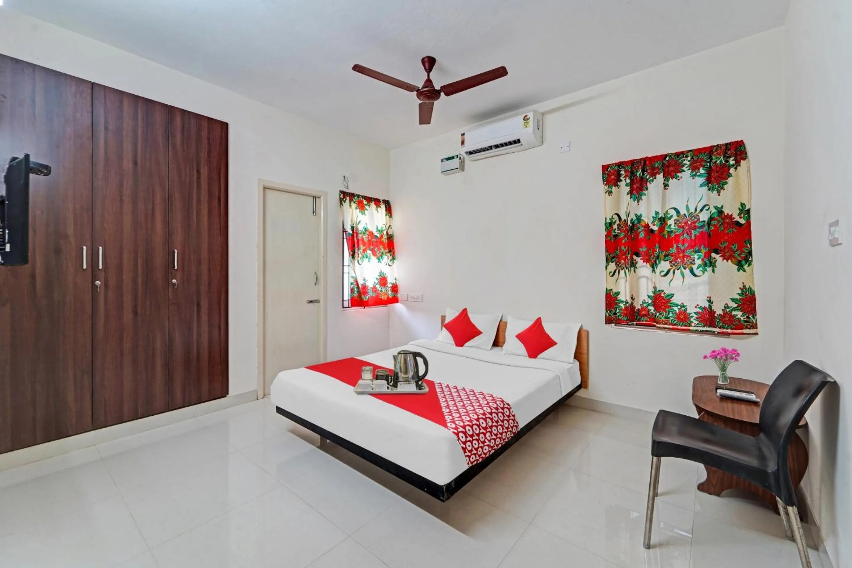 Bedroom in HOTEL O J2 SERVICE APARTMENT