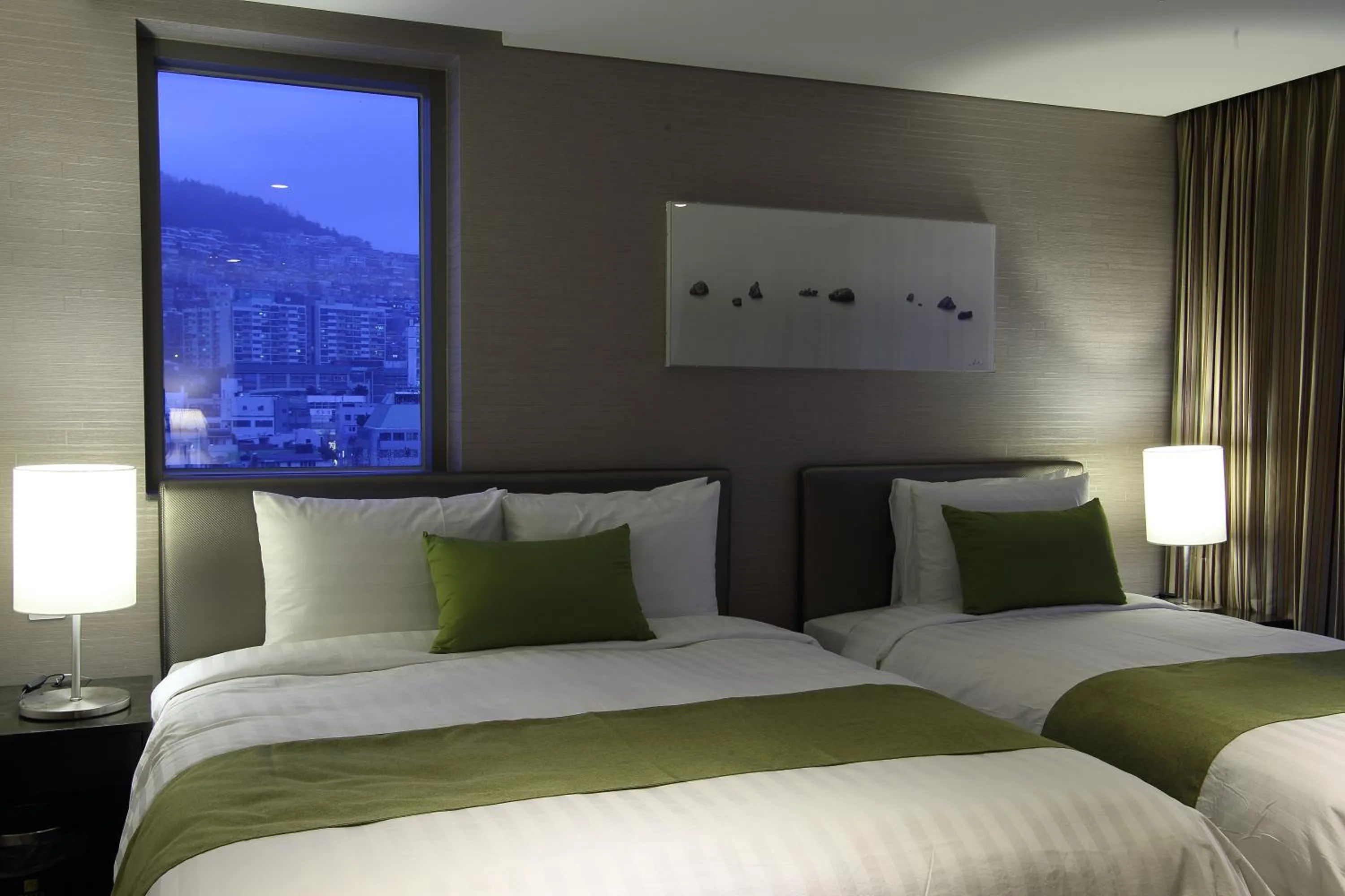 Bed in Aventree Hotel Busan