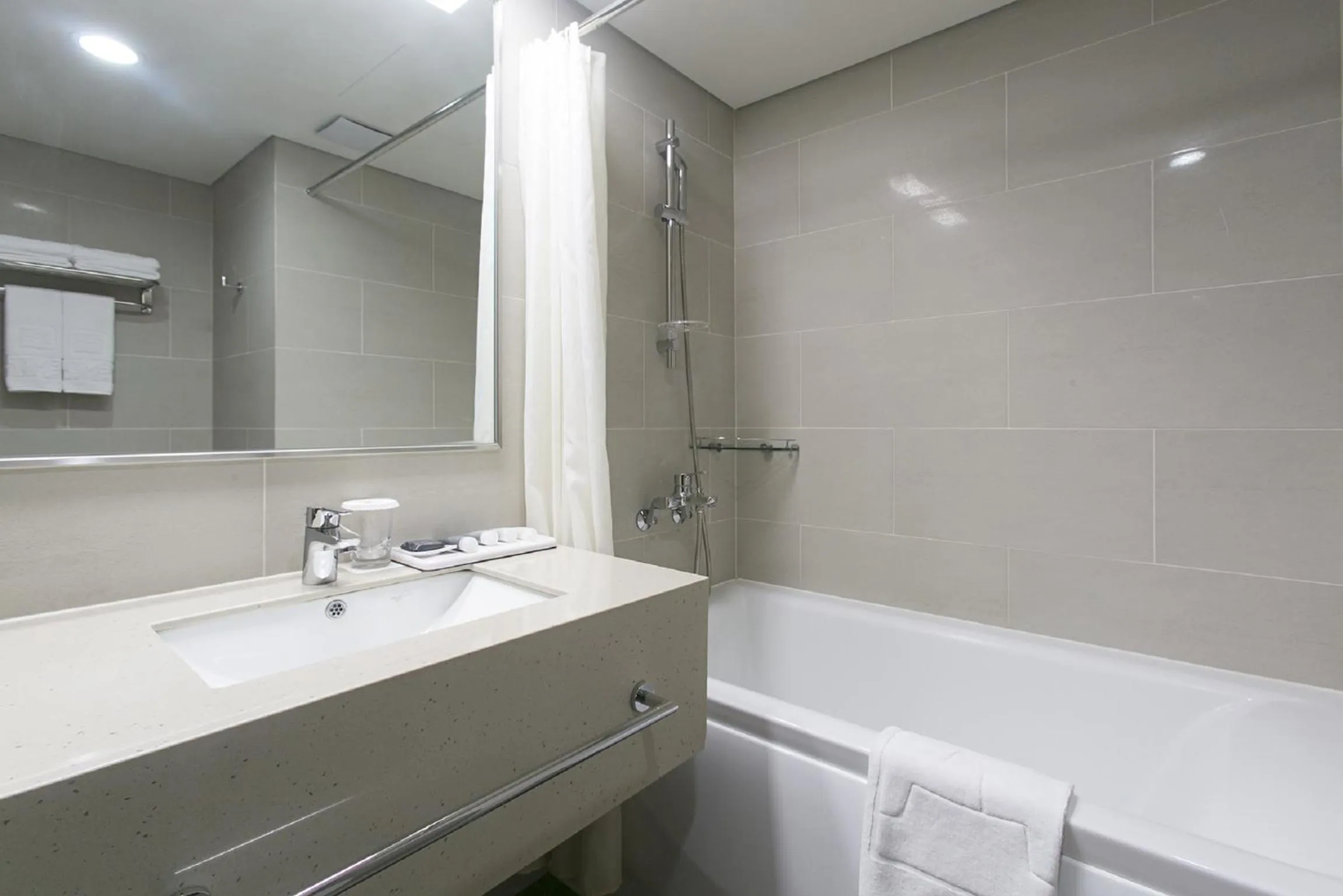 Bathroom in Aventree Hotel Busan