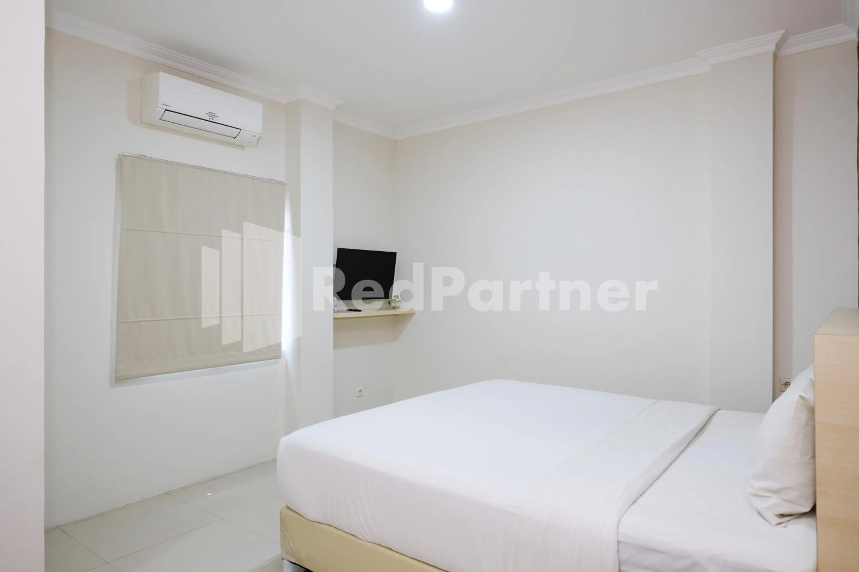 Bedroom, Bed in Hotel Andono near YIA Mitra RedDoorz