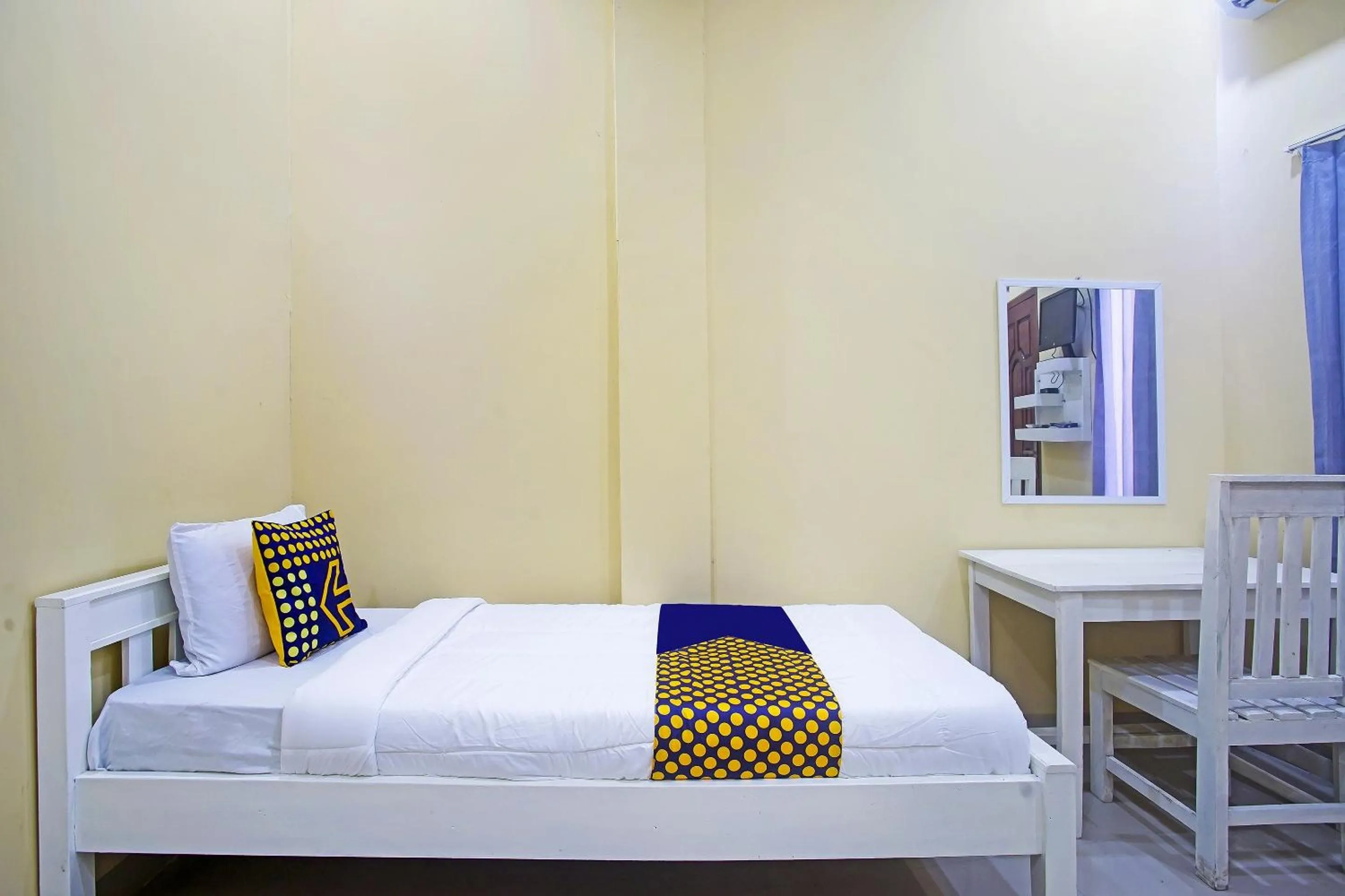 Bedroom, Bed in OYO Life 91306 Bae Homestay Syariah