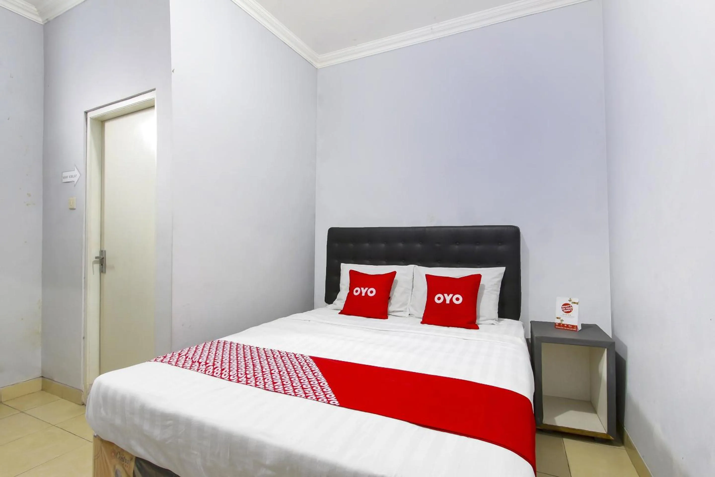 Bedroom, Bed in Hotel O Homestay Al Maidah