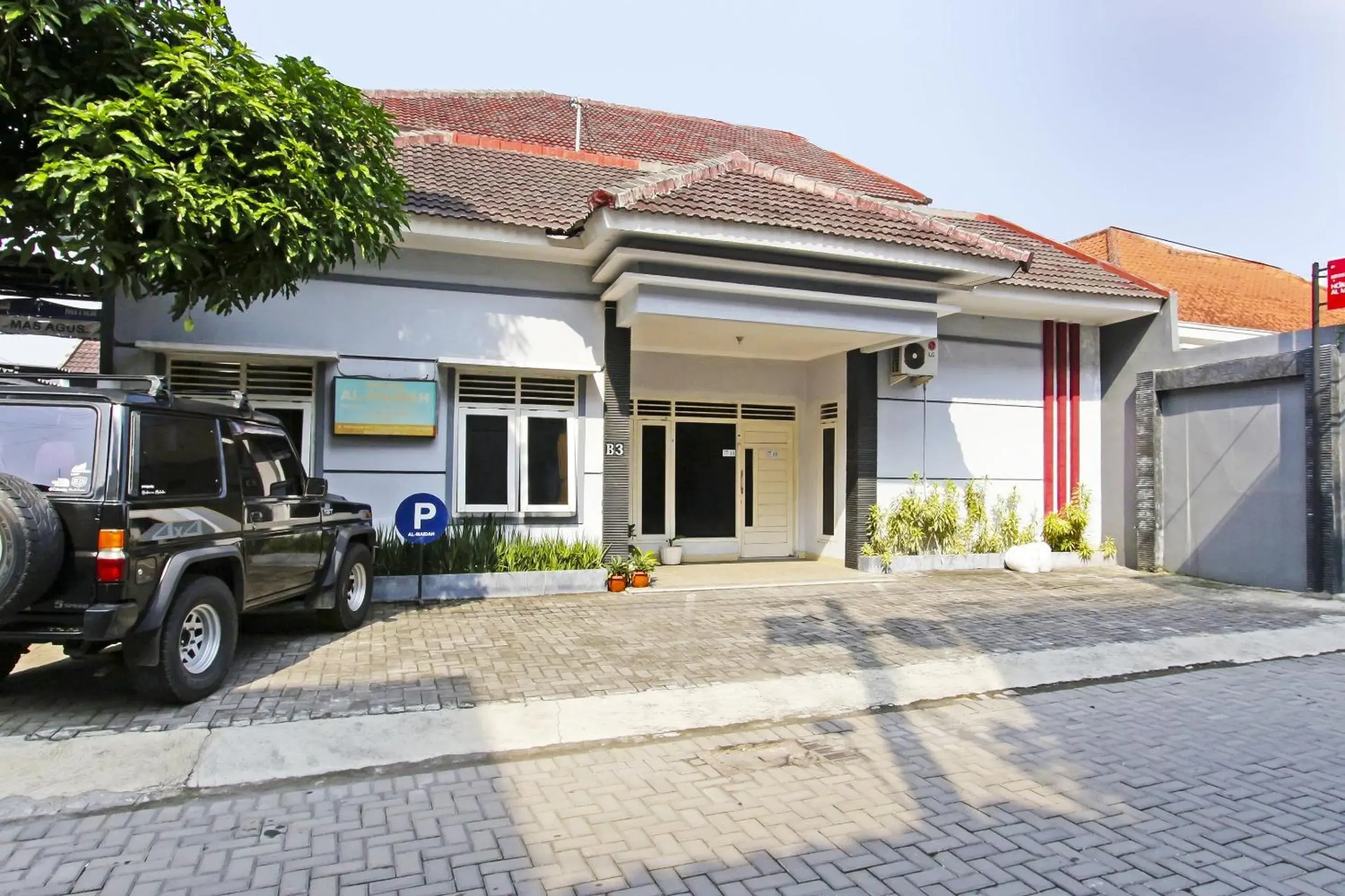 Facade/entrance in Hotel O Homestay Al Maidah Facade/entrance in Hotel O Homestay Al Maidah