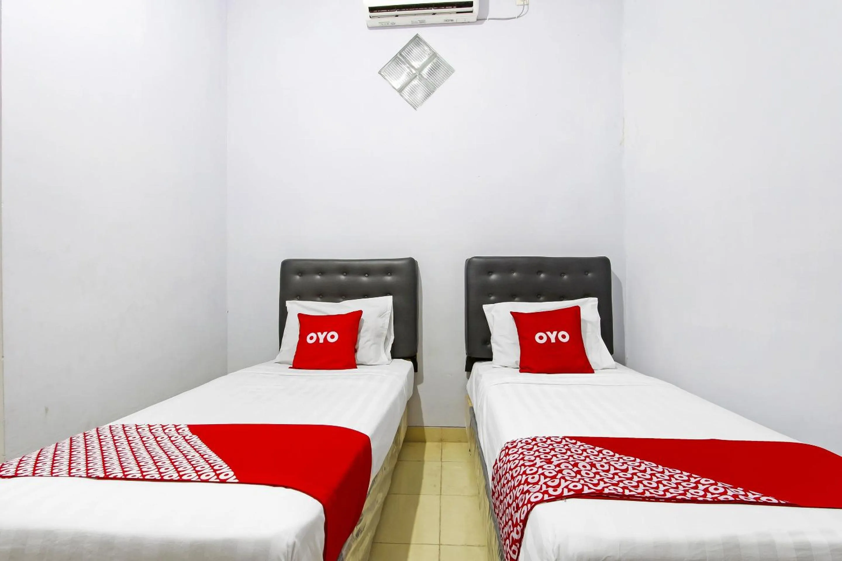 Bedroom, Bed in Hotel O Homestay Al Maidah