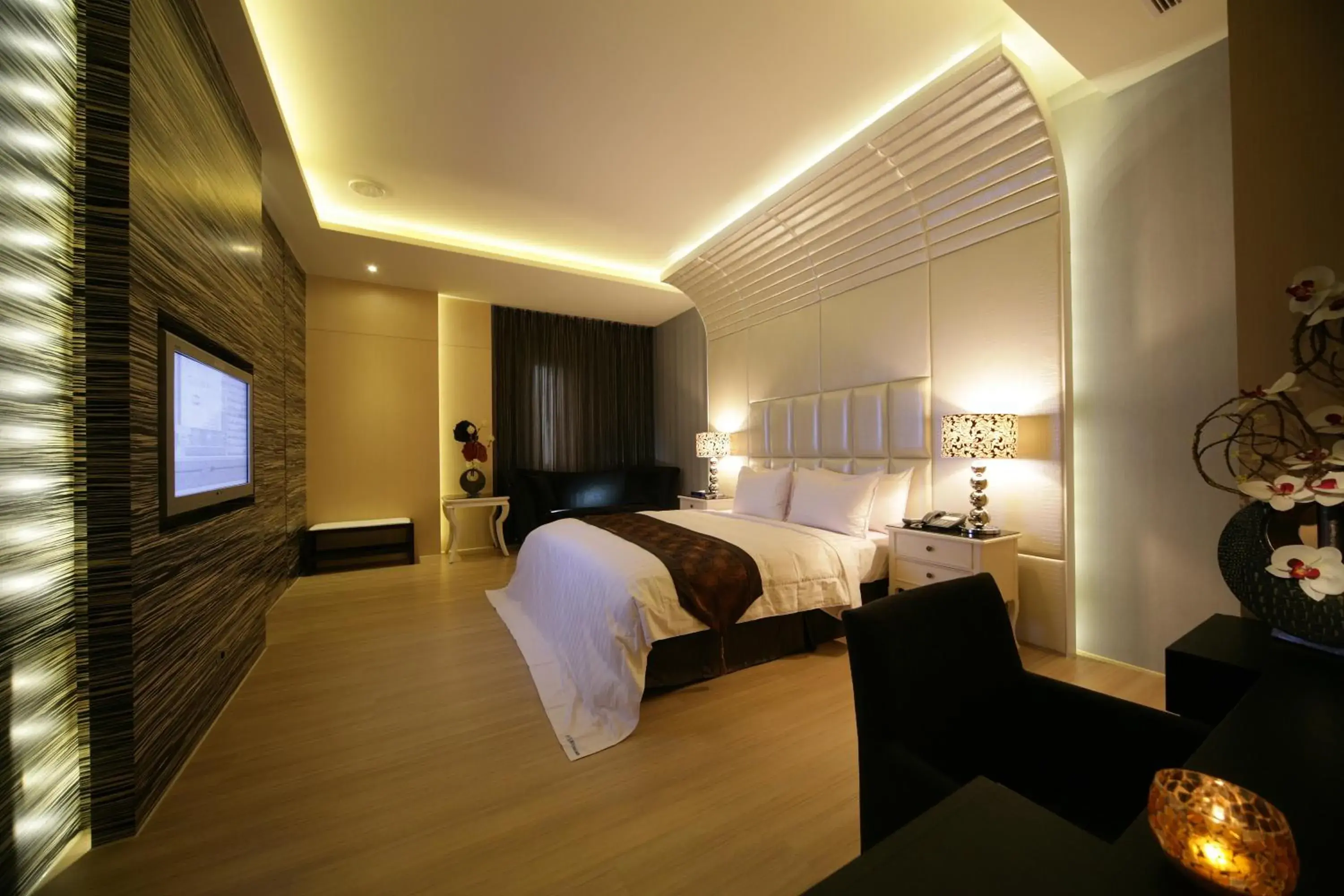 Photo of the whole room, Bed in Dubai Villa Motel